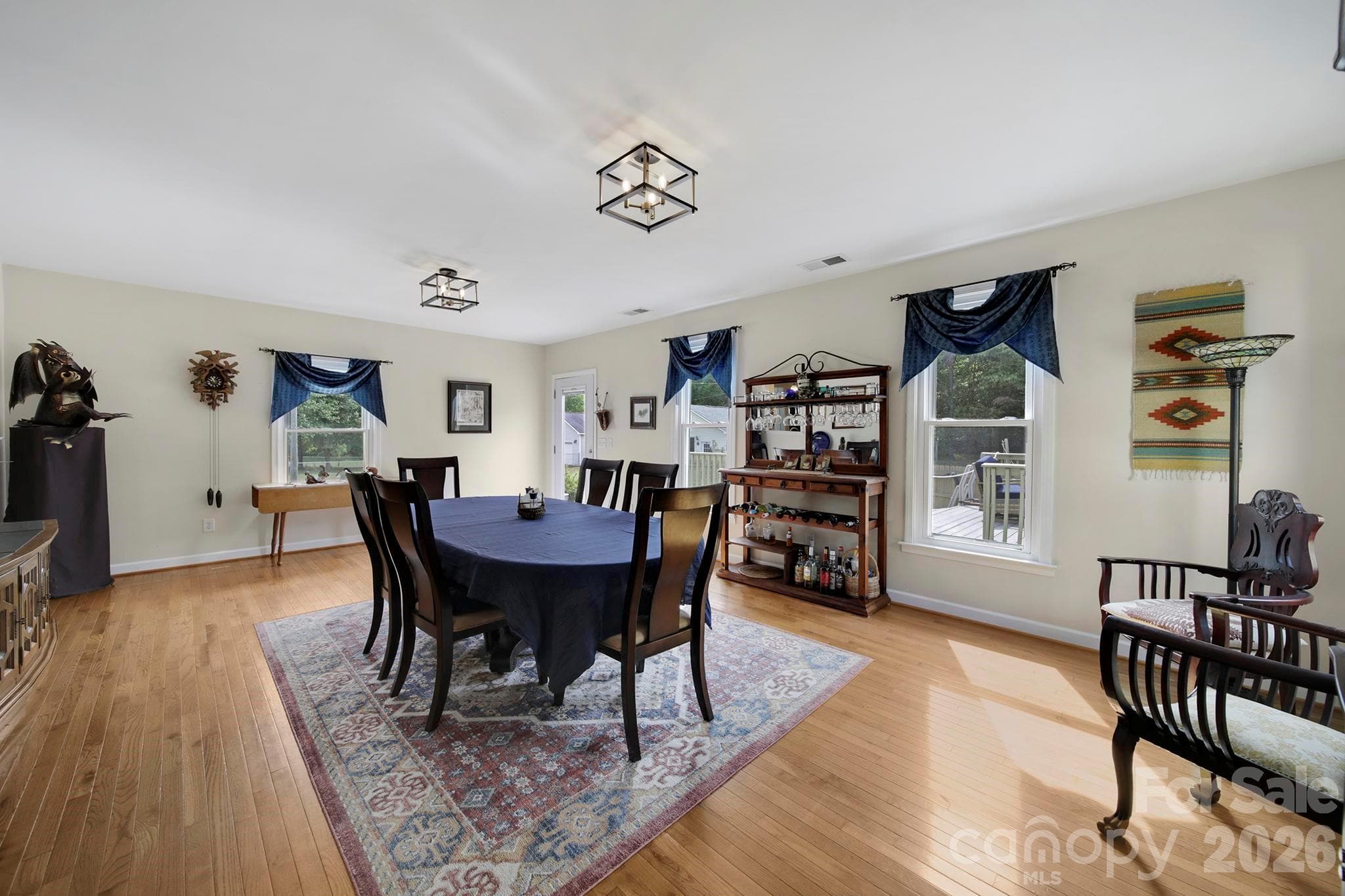 Dining Room / Sunroom - Clover