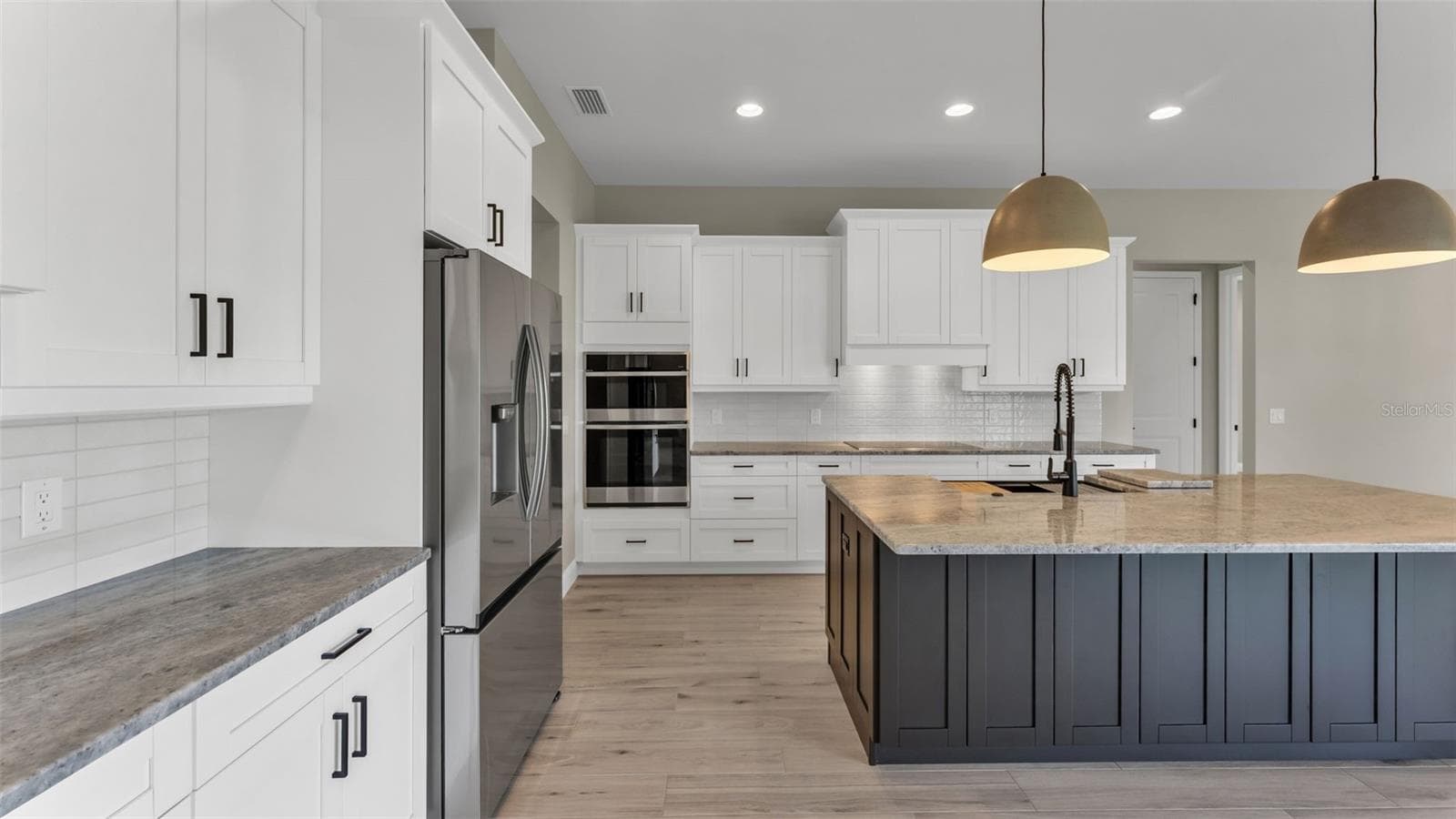Single Family Residence at 6827 LAKELAND HIGHLANDS RD, LAKELAND, photo 13 of 62