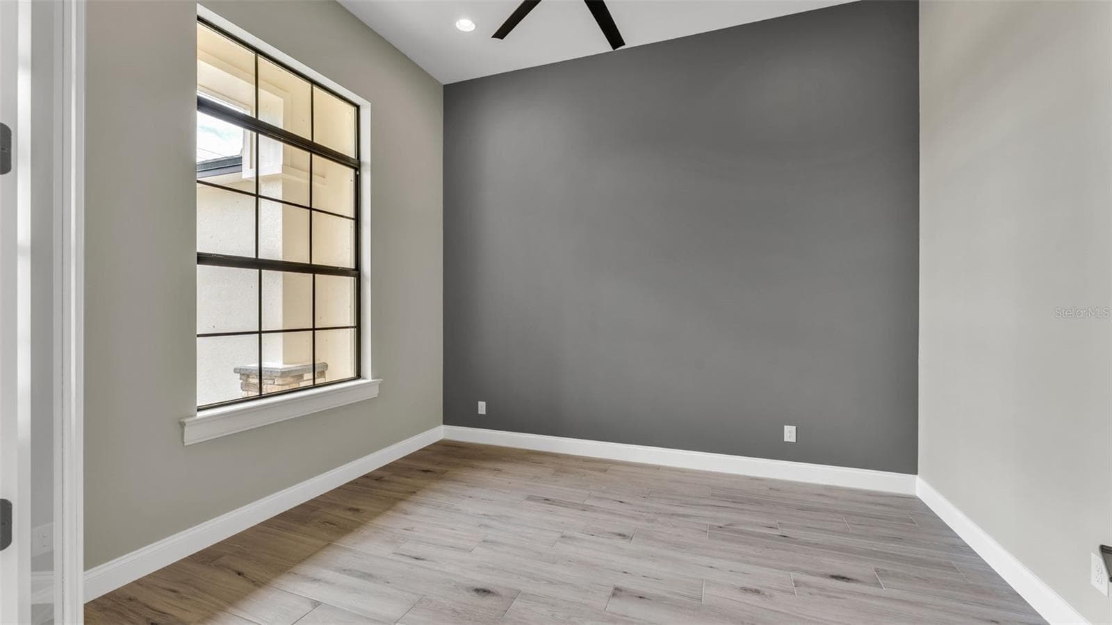 Office - 6827 LAKELAND HIGHLANDS RD, LAKELAND