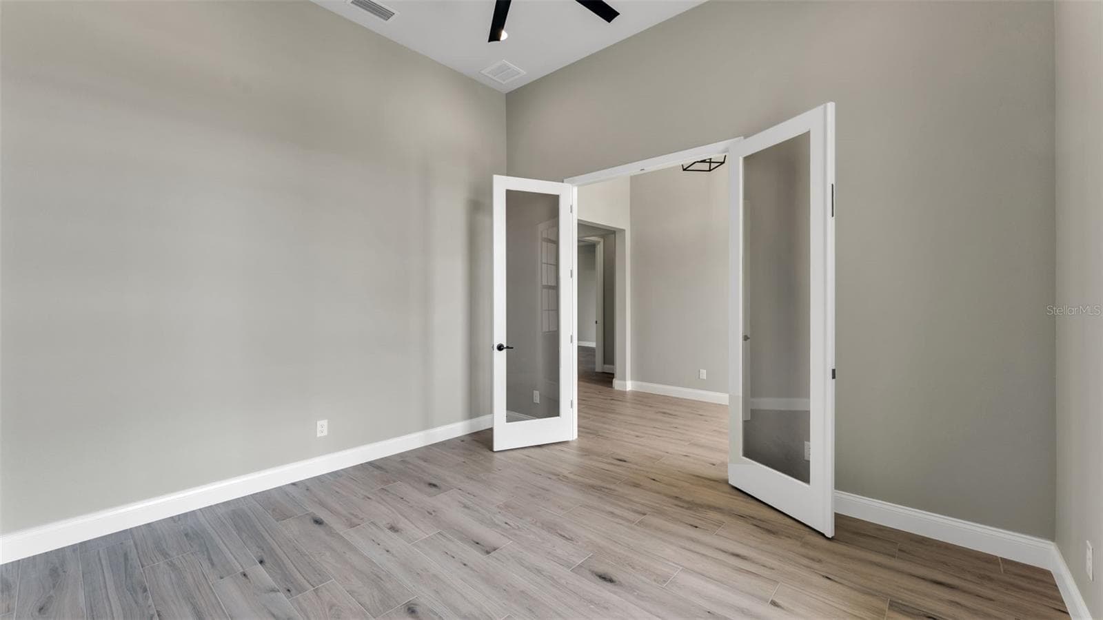 Office - 6827 LAKELAND HIGHLANDS RD, LAKELAND