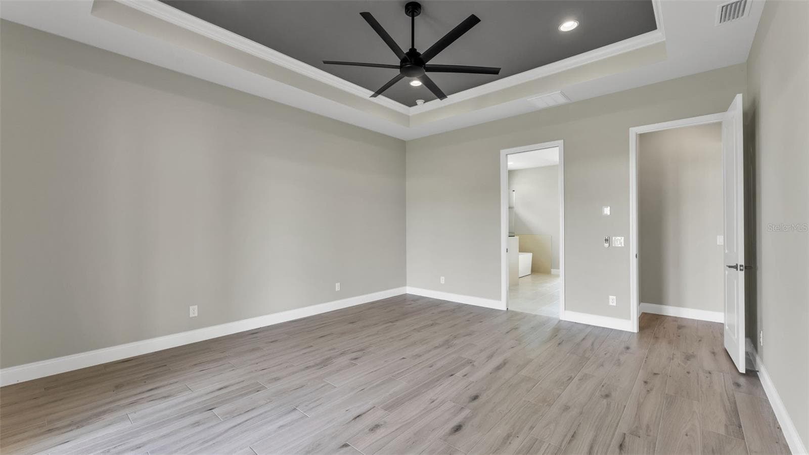 primary bedroom - 6827 LAKELAND HIGHLANDS RD, LAKELAND