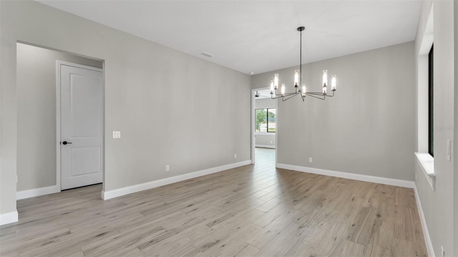 Single Family Residence at 6827 LAKELAND HIGHLANDS RD, LAKELAND, photo 36 of 62