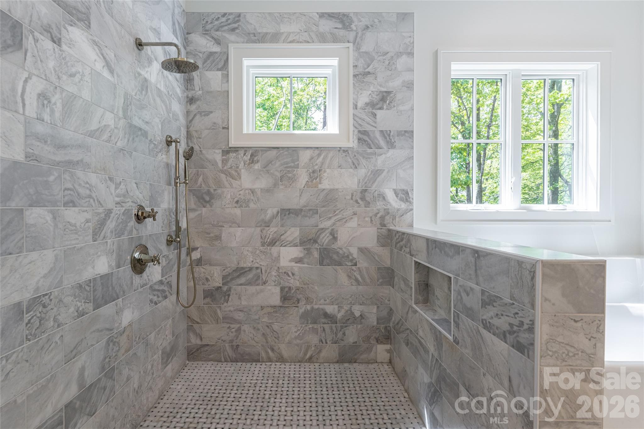 Primary Bathroom - 99 Little Cherokee Ridge, Hendersonville