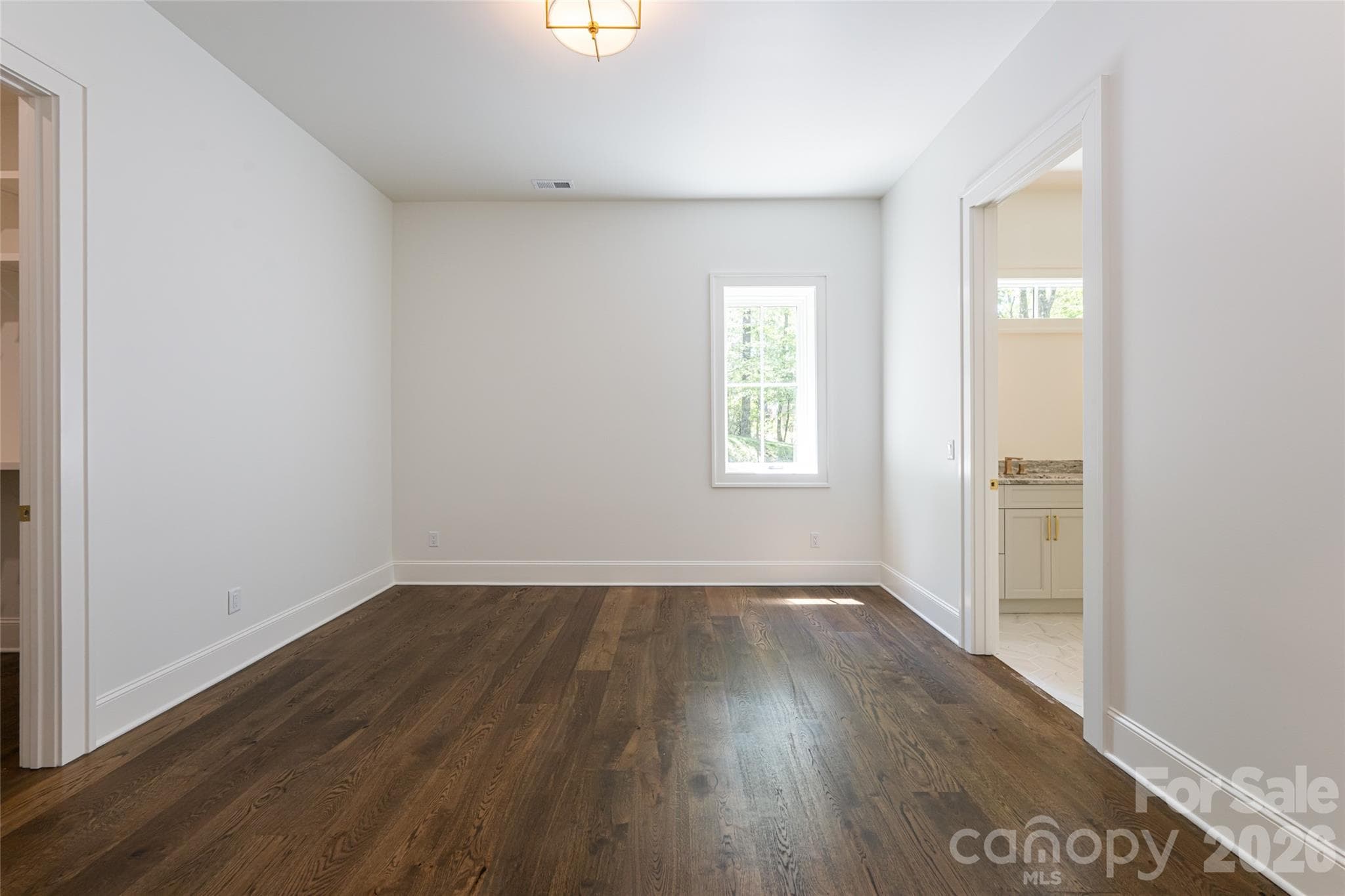Lower Level Guest Bedroom - 99 Little Cherokee Ridge, Hendersonville