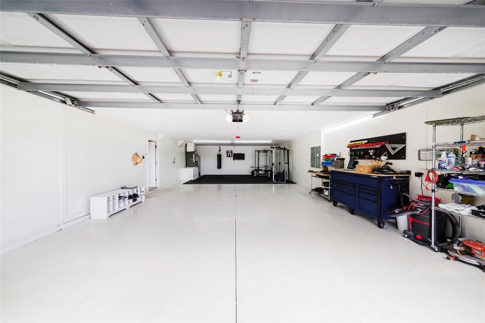 Garage - oversized; finished floors - 1397 LATTIMORE DR, CLERMONT