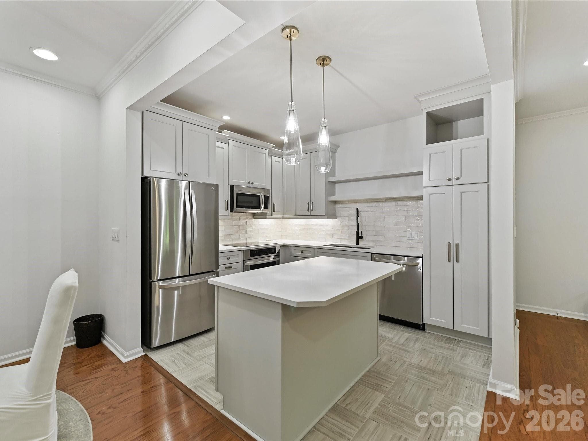 Condominium at Charlotte, photo 2 of 32