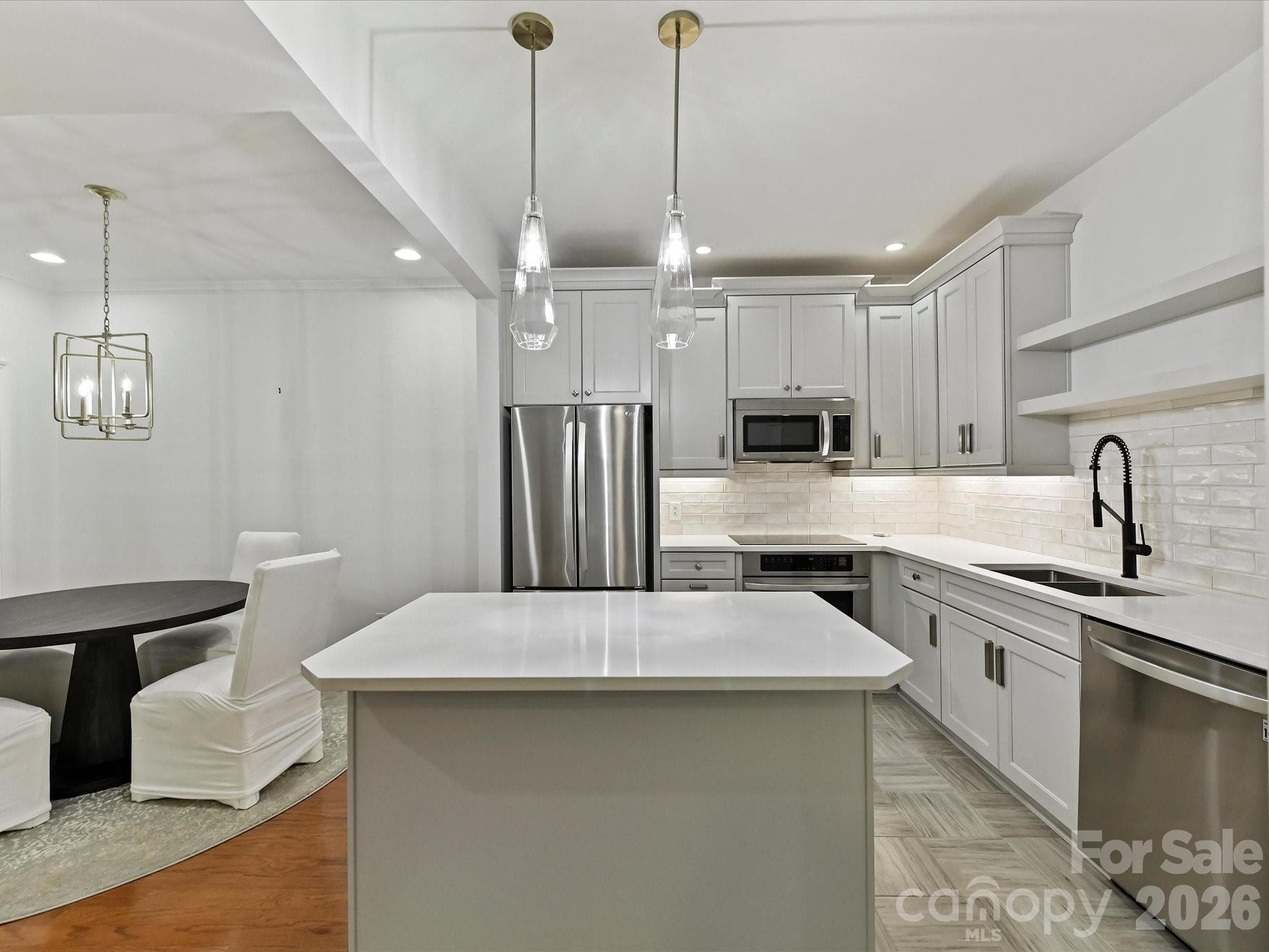 Condominium at Charlotte, photo 7 of 32