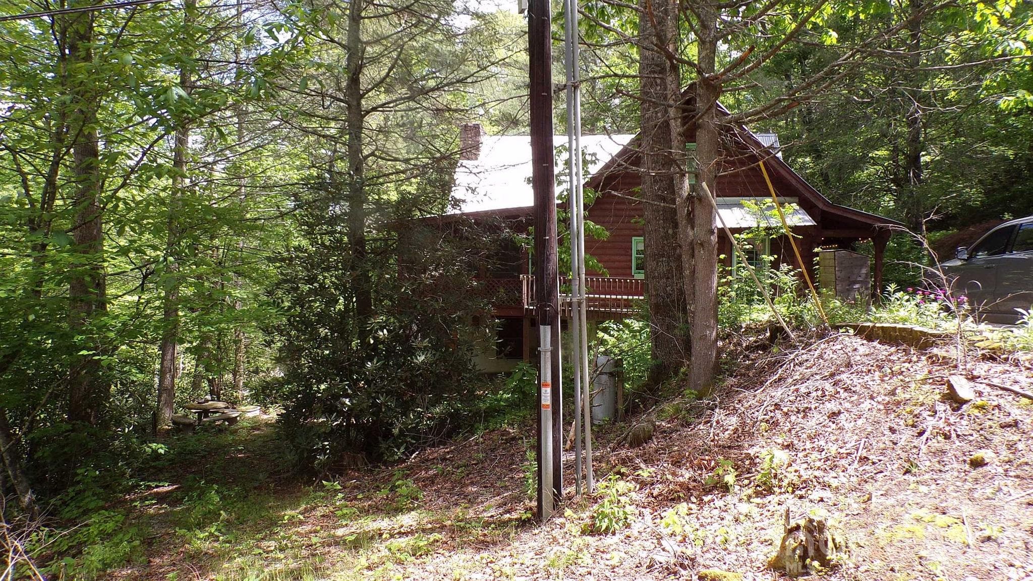 Single Family Residence at 216 Paradise Road, Hendersonville, photo 25 of 35