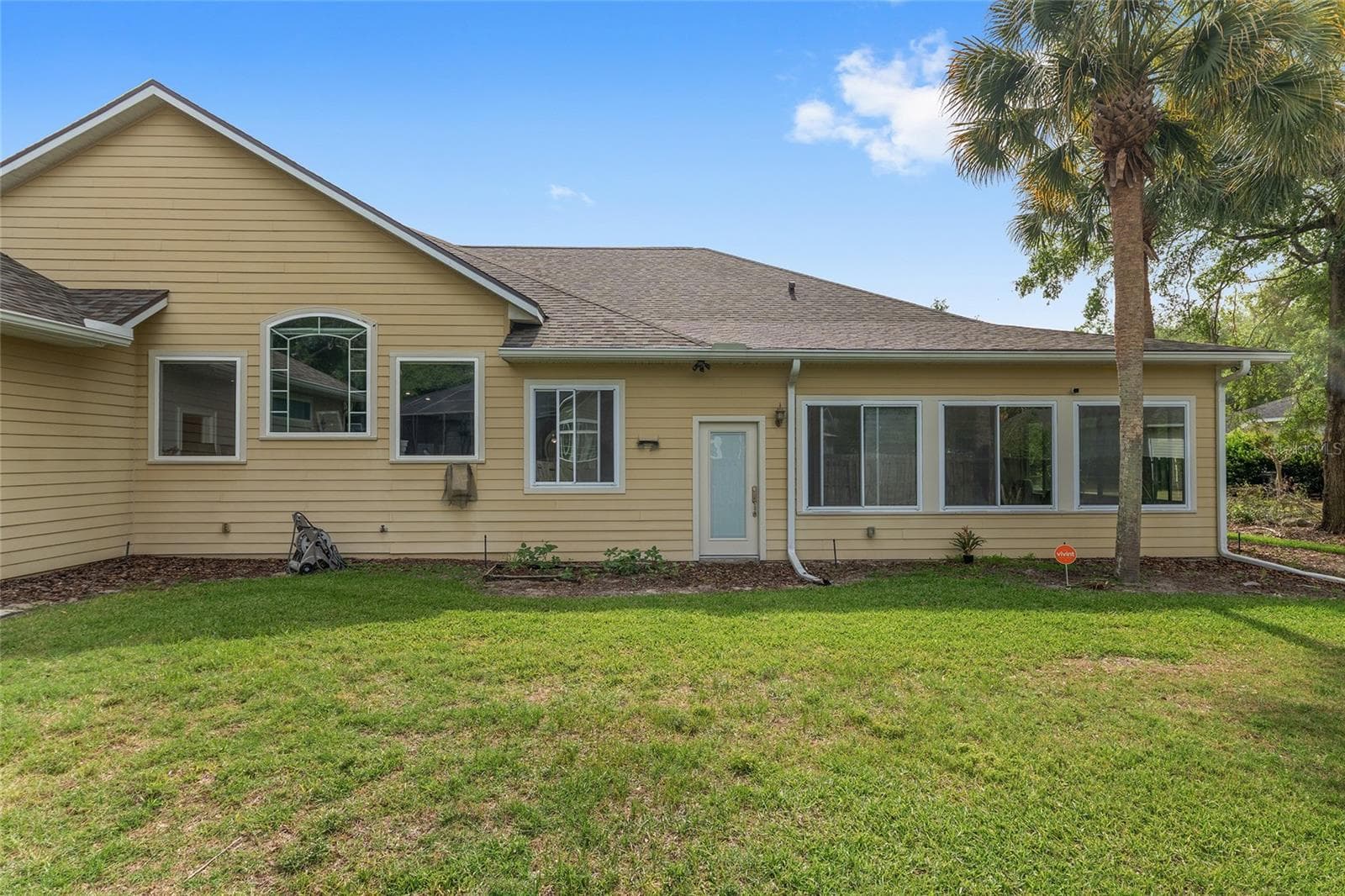 Lots of space to entertain - 1446 SW 87TH ST, GAINESVILLE