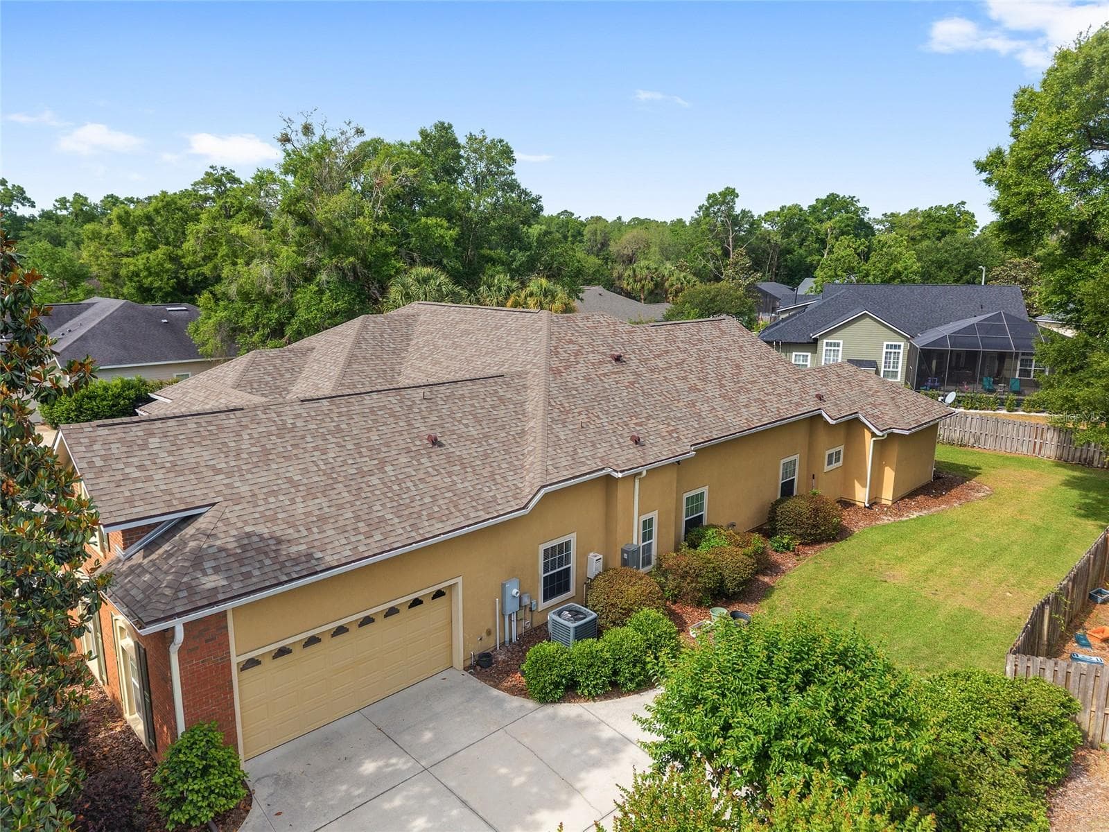 Large side yard - 1446 SW 87TH ST, GAINESVILLE