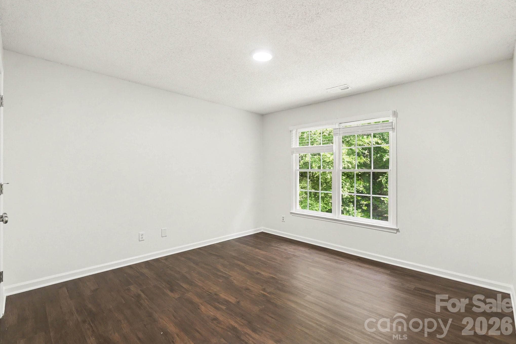 Single Family Residence at 5802 Swanston Drive, Charlotte, photo 12 of 18