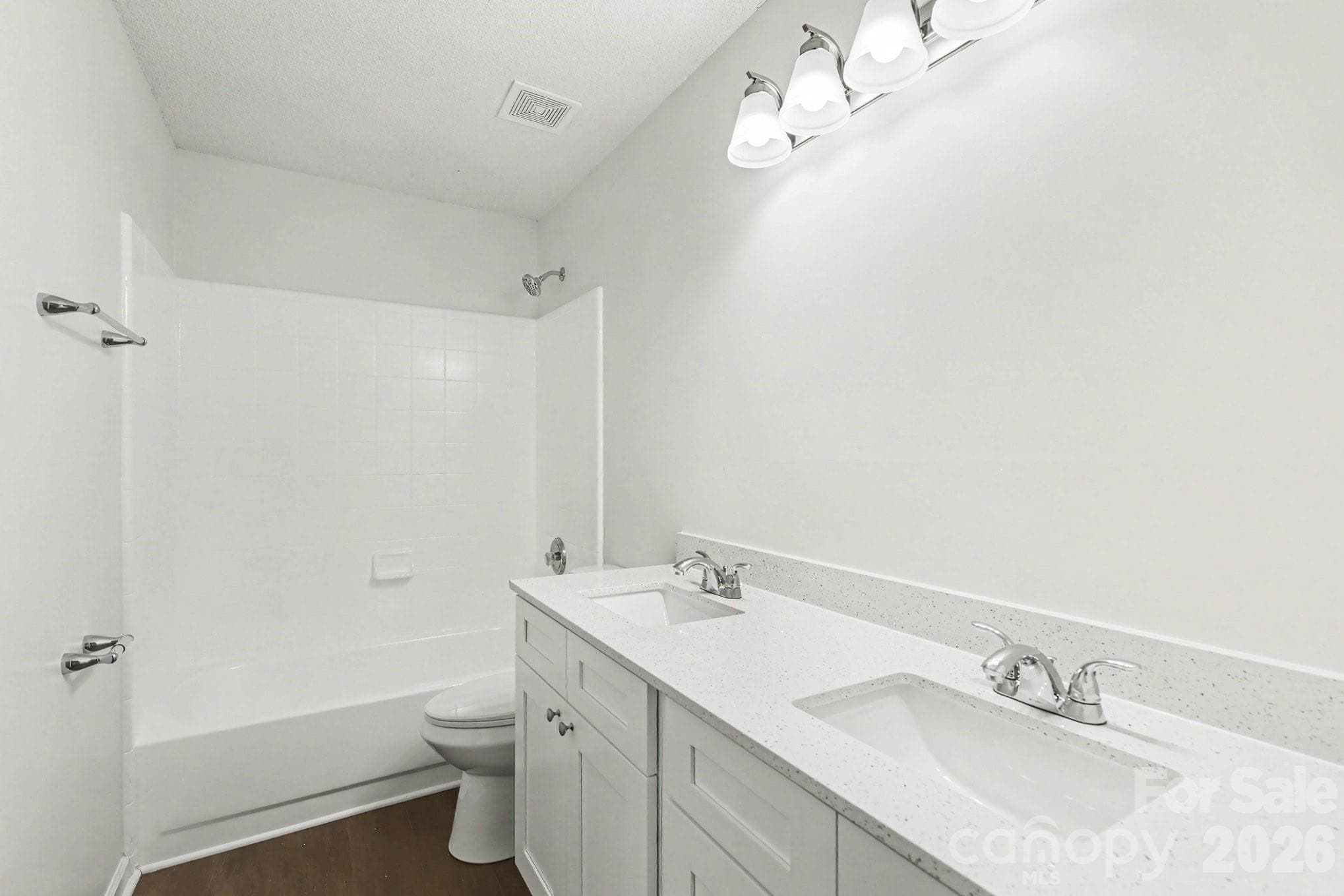 Single Family Residence at 5802 Swanston Drive, Charlotte, photo 15 of 18