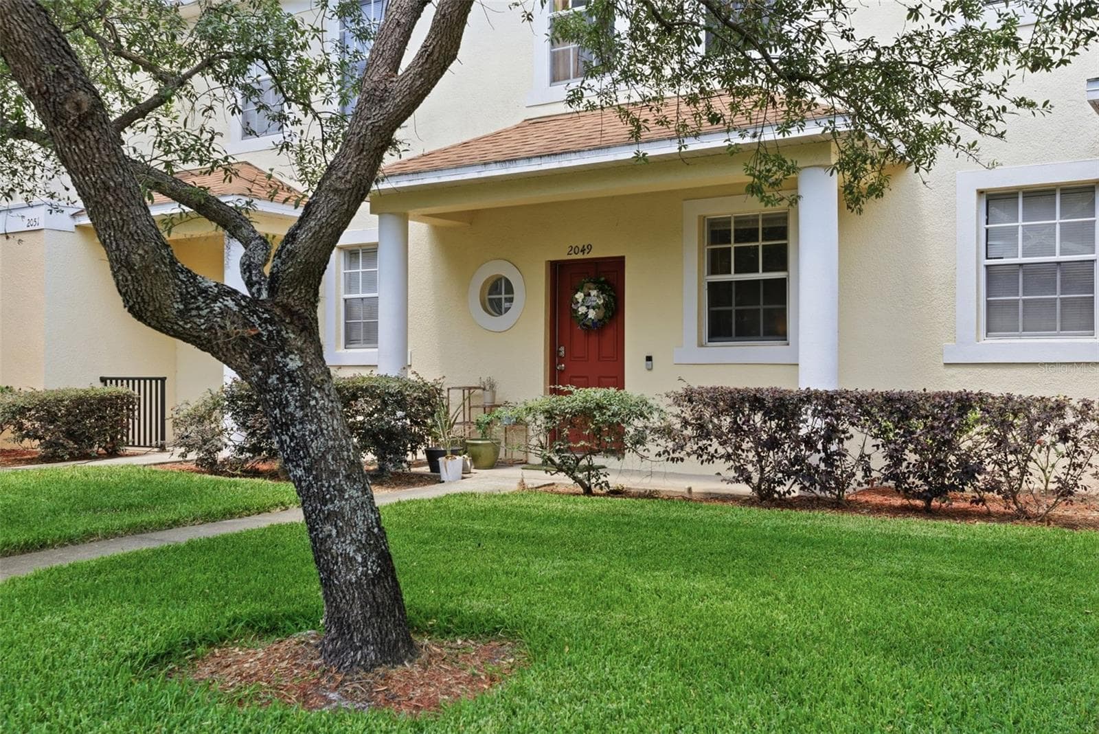 Townhouse at 2049 FIESTA RIDGE CT, TAMPA, photo 2 of 39