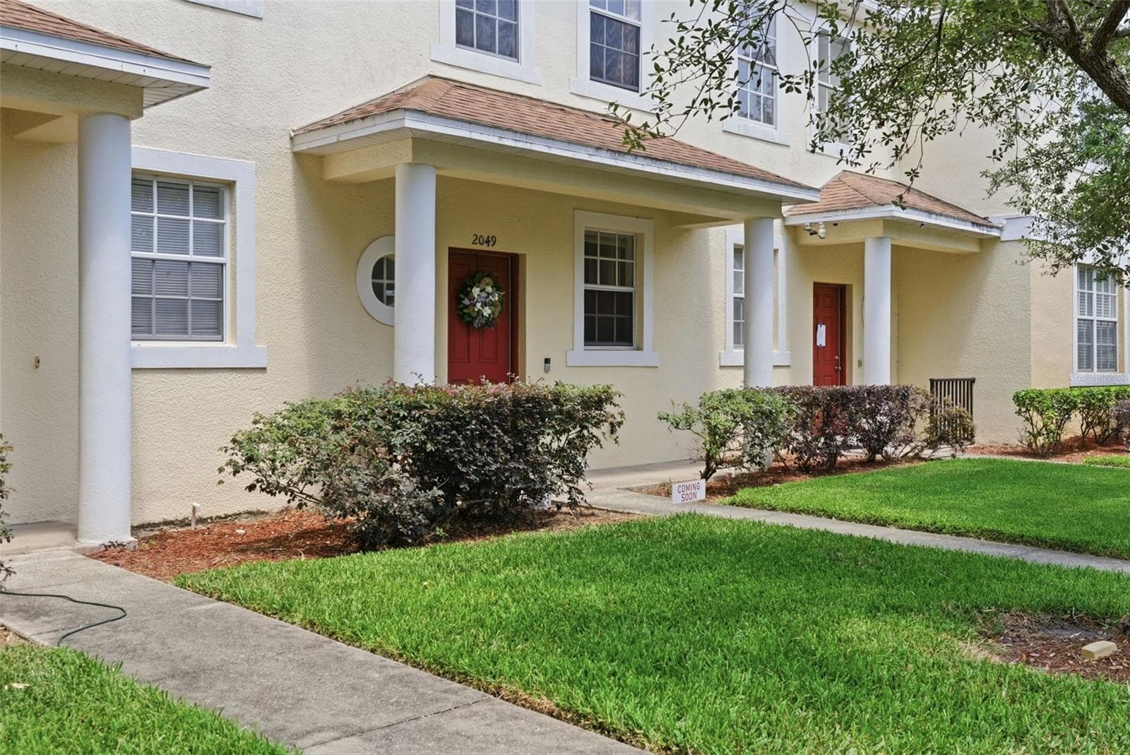 Townhouse at 2049 FIESTA RIDGE CT, TAMPA, photo 3 of 39