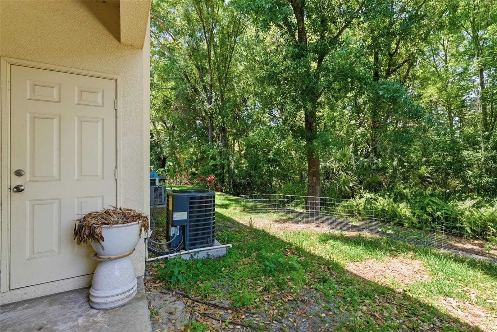 Townhouse at 2049 FIESTA RIDGE CT, TAMPA, photo 30 of 39