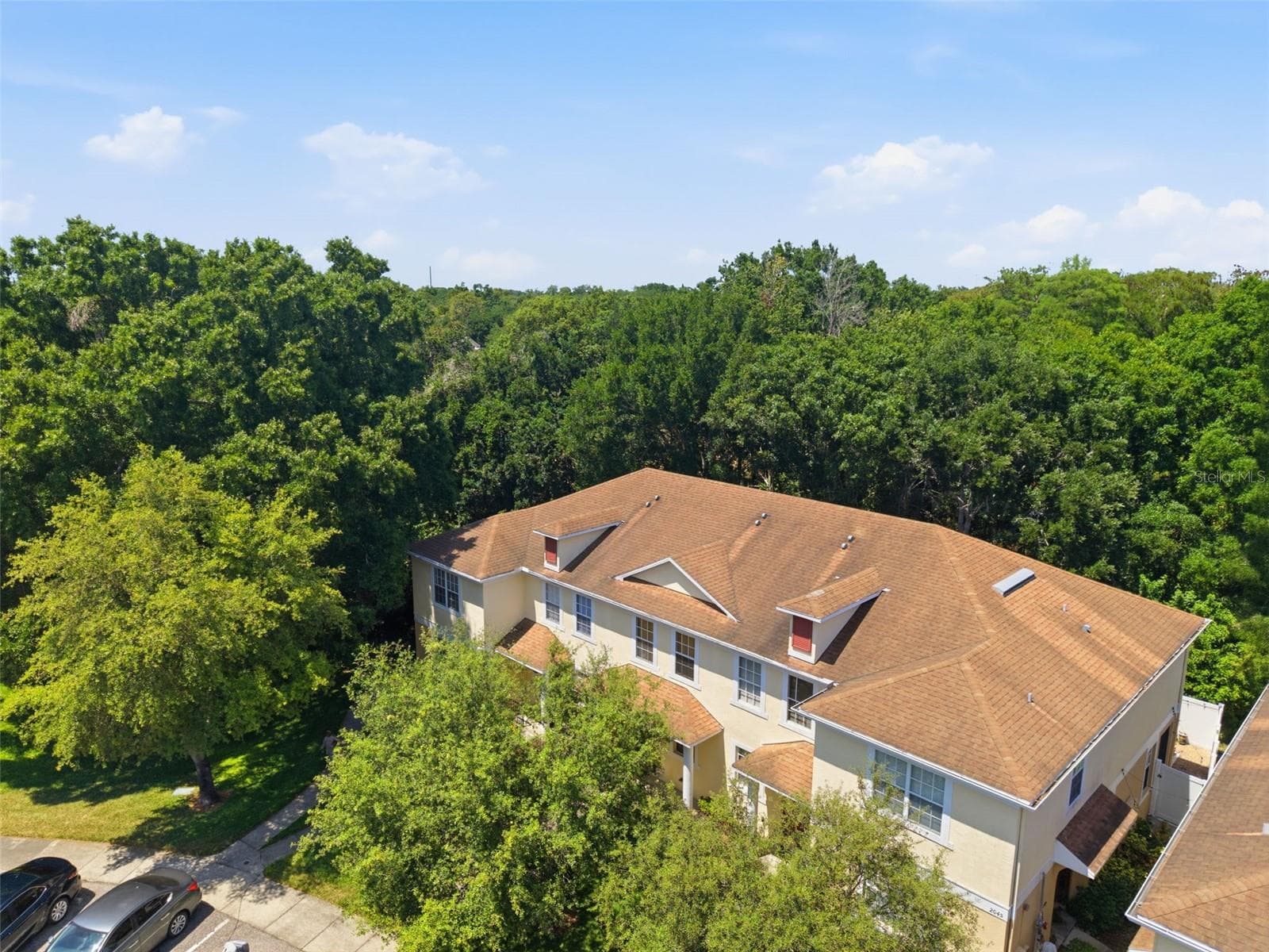 View of top of building - 2049 FIESTA RIDGE CT, TAMPA