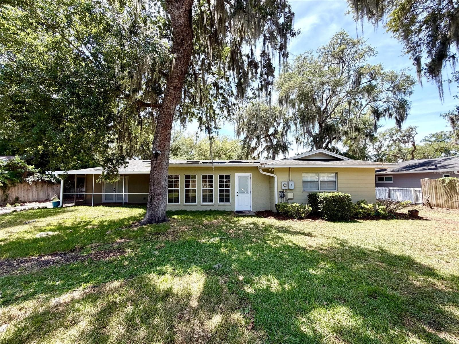Single Family Residence at 6322 OAK SQ E, LAKELAND, photo 11 of 75