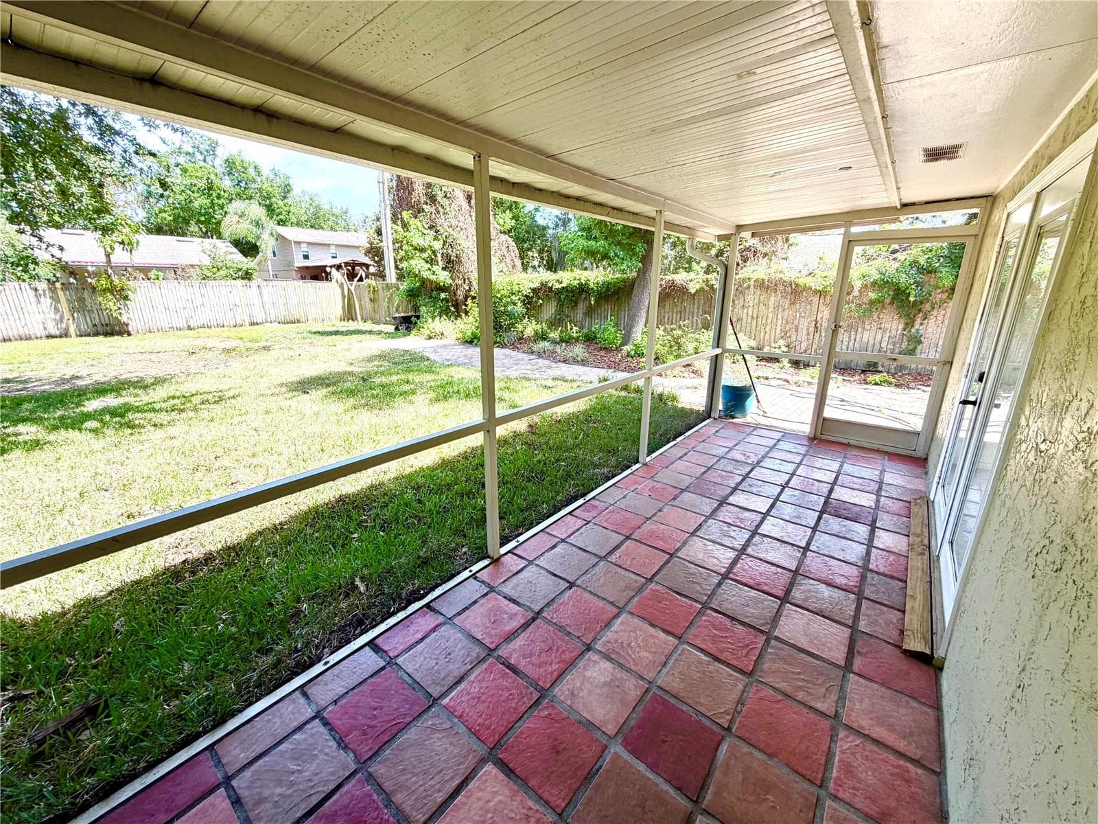 Single Family Residence at 6322 OAK SQ E, LAKELAND, photo 19 of 75