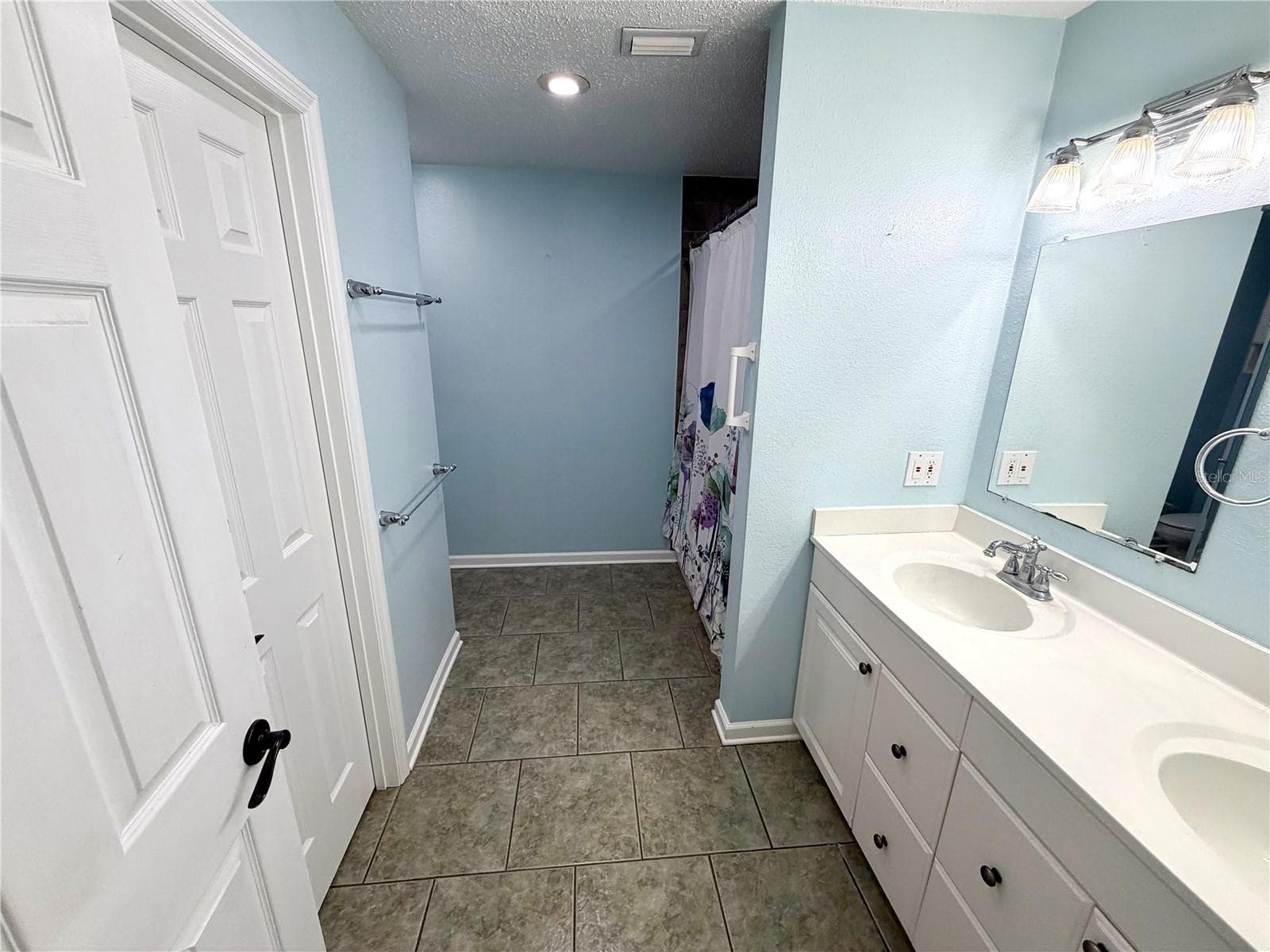 Single Family Residence at 6322 OAK SQ E, LAKELAND, photo 44 of 75