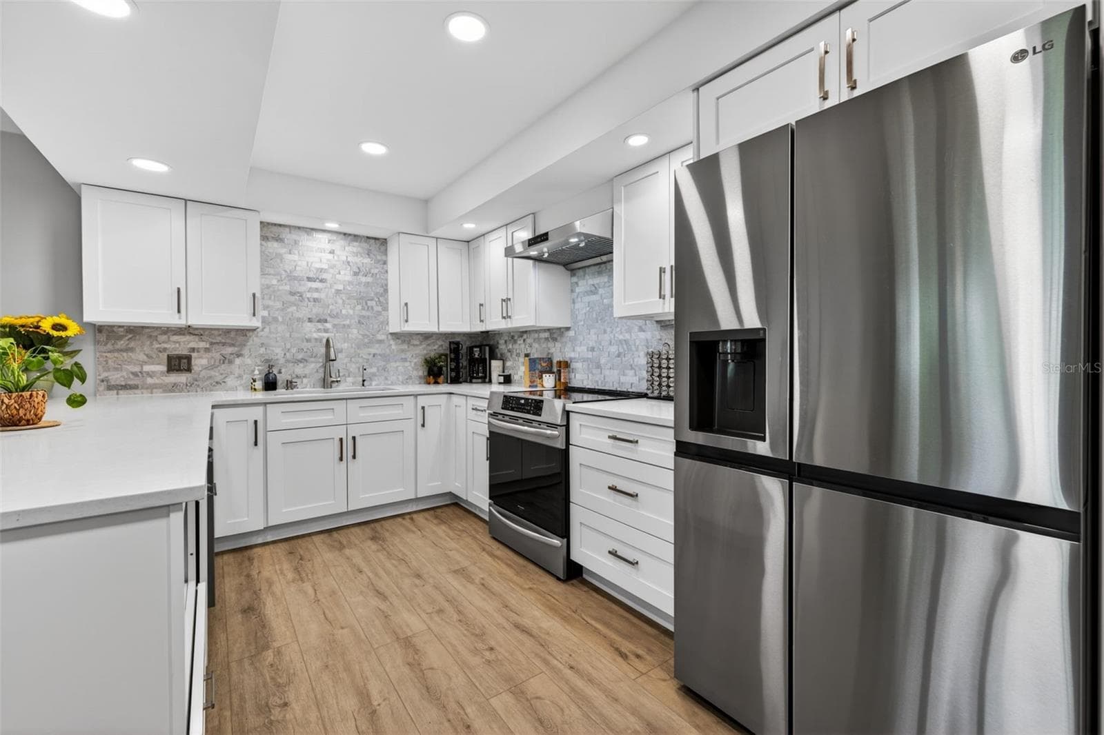 Kitchen - 100 OAKMONT LN #107 & 108, BELLEAIR
