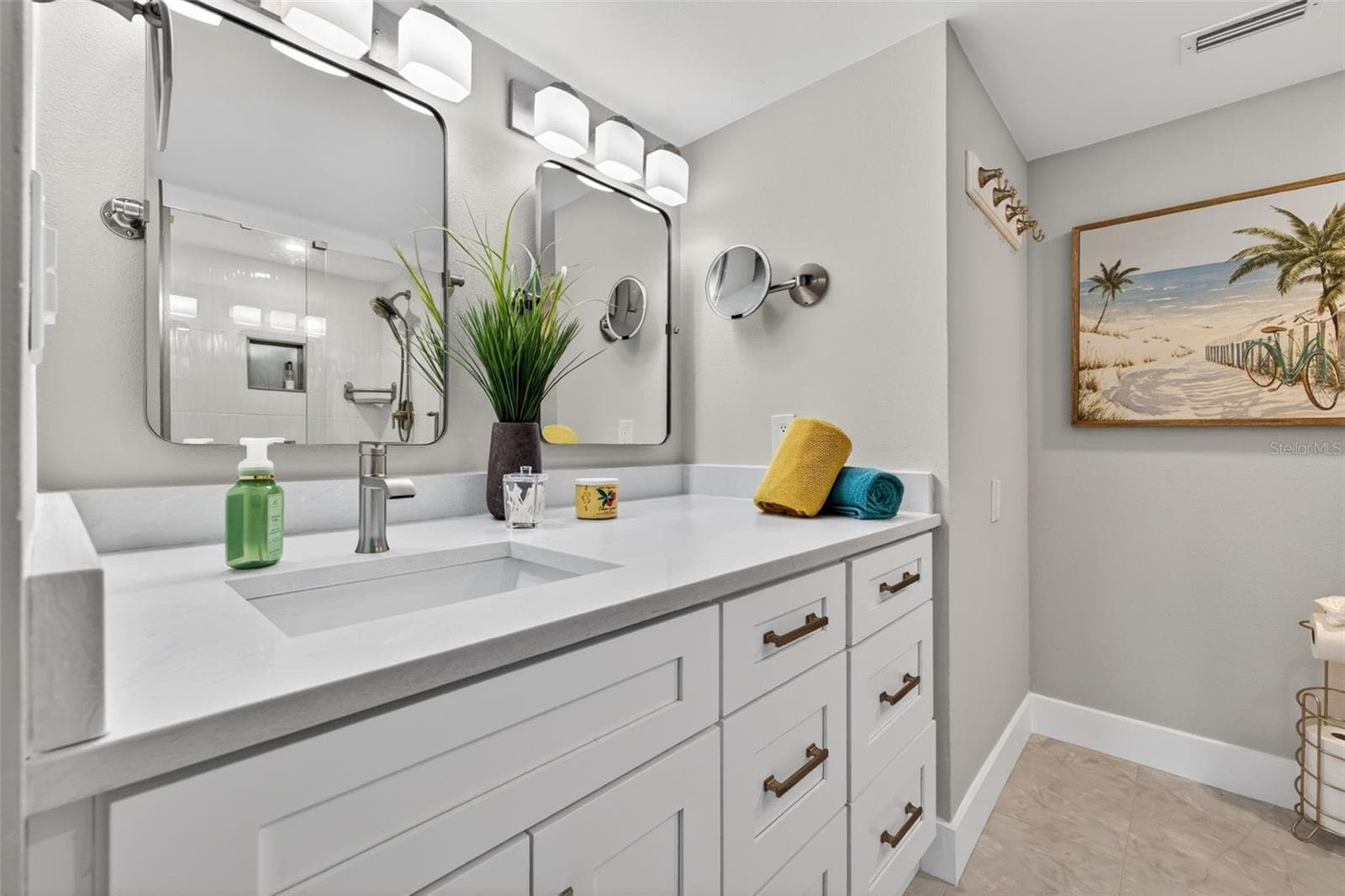 Primary Bathroom - 100 OAKMONT LN #107 & 108, BELLEAIR