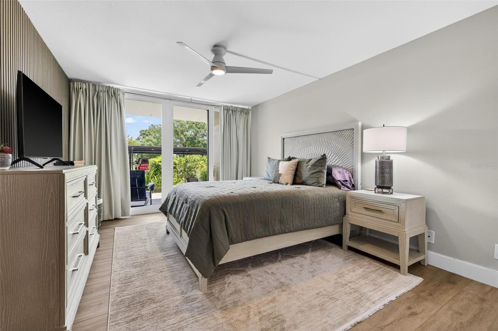 In-Law Suite - 100 OAKMONT LN #107 & 108, BELLEAIR