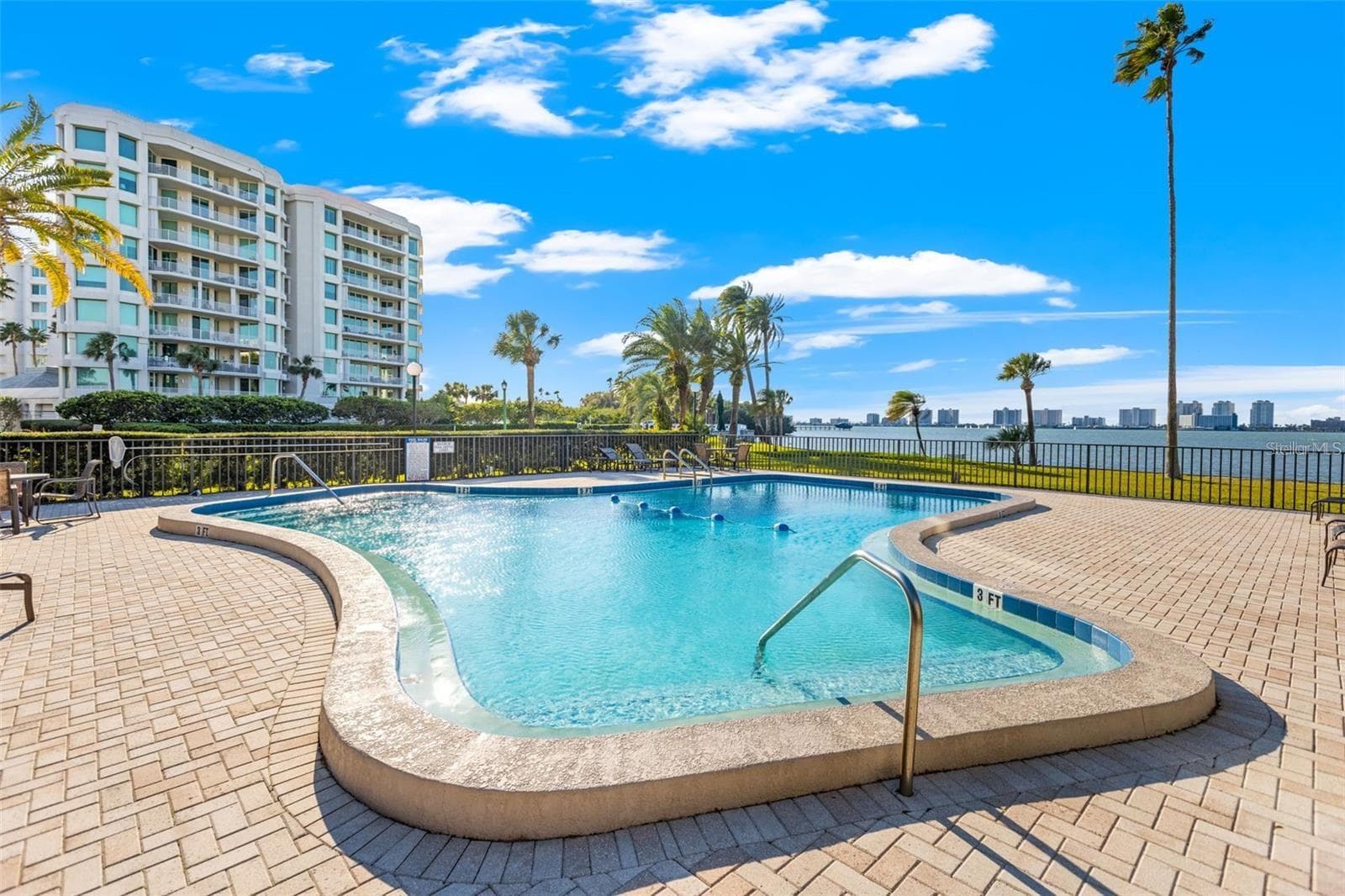 Community Pool - 100 OAKMONT LN #107 & 108, BELLEAIR