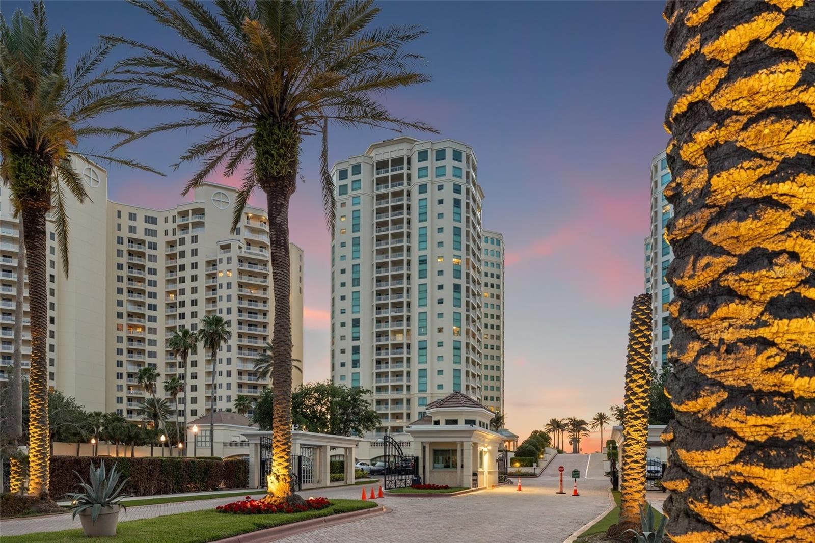 1180 GULF BLVD #401