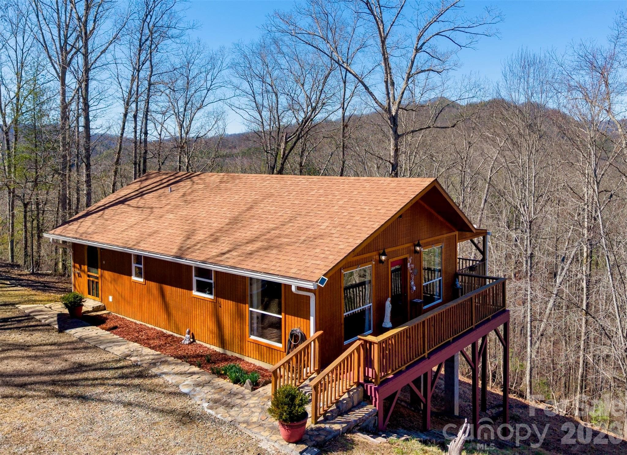 Thoughtfully Designed Residence - 288 Rebel Drive, Hot Springs