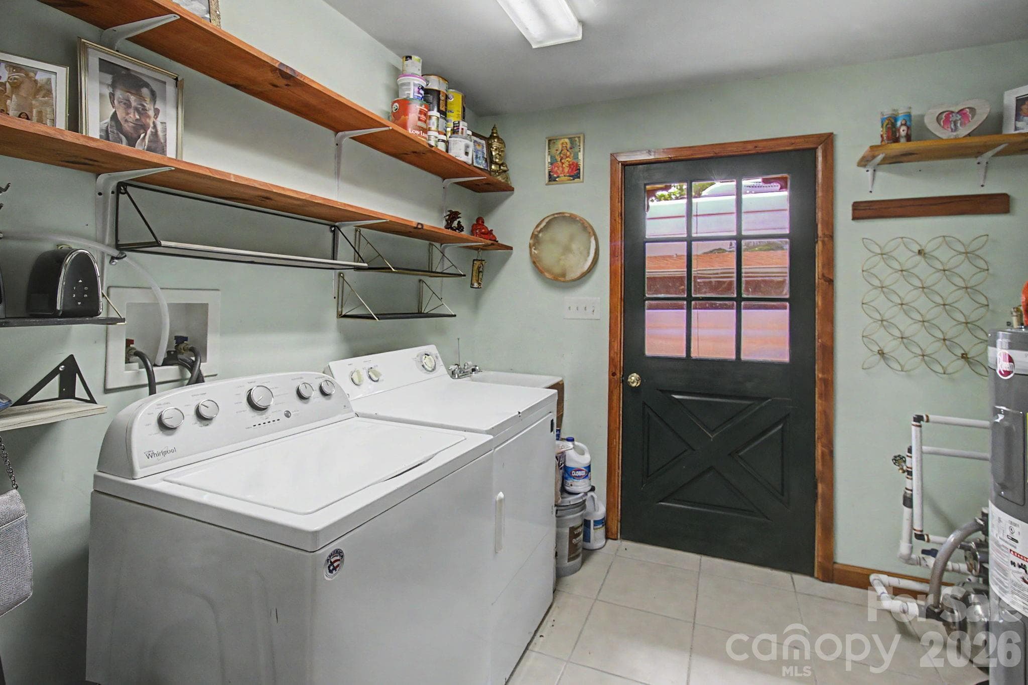 Mud Room with Outdoor Access - 288 Rebel Drive, Hot Springs