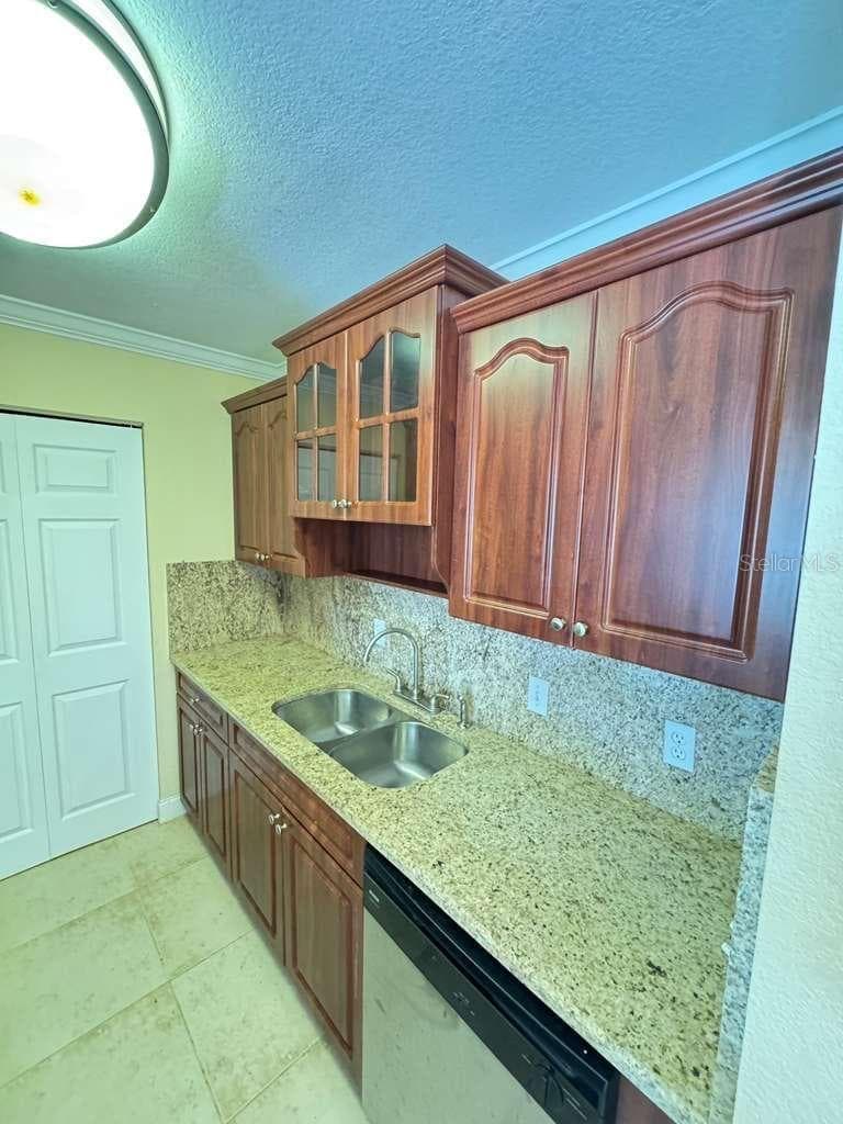 Condominium at 455 ALT 19 S #12, PALM HARBOR, photo 15 of 27