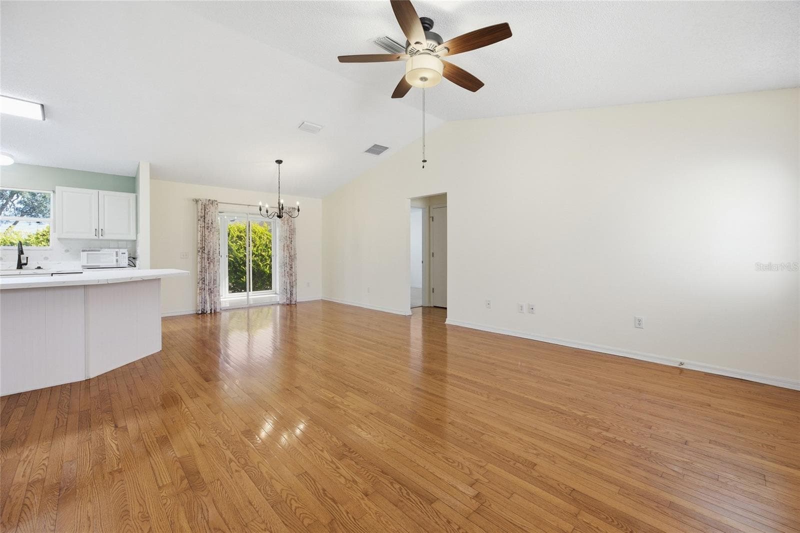 Single Family Residence at 17705 SE 93RD HAWTHORNE AVE, THE VILLAGES, photo 7 of 46