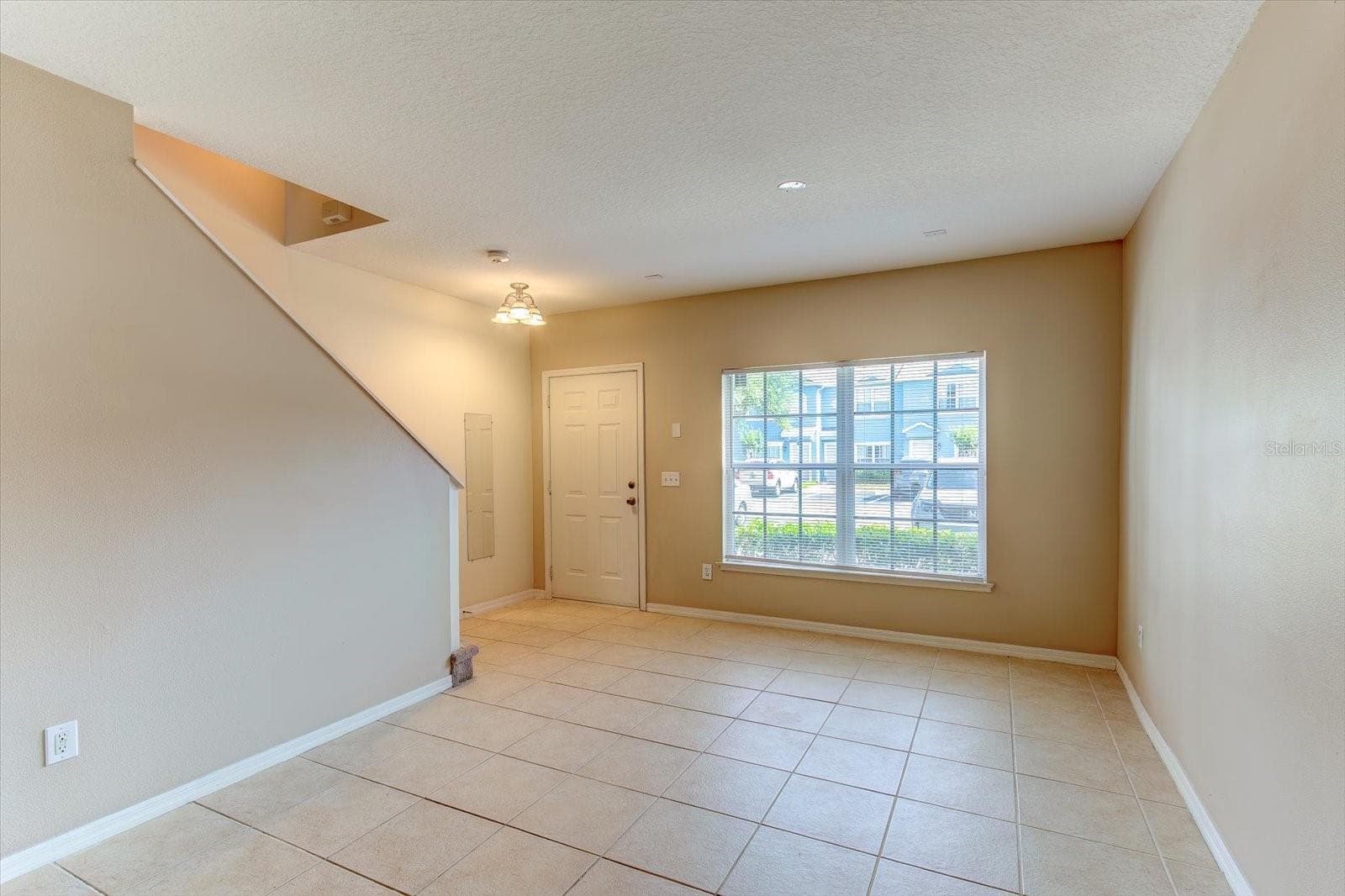 Living Area - 509 WILTON CIR, SANFORD