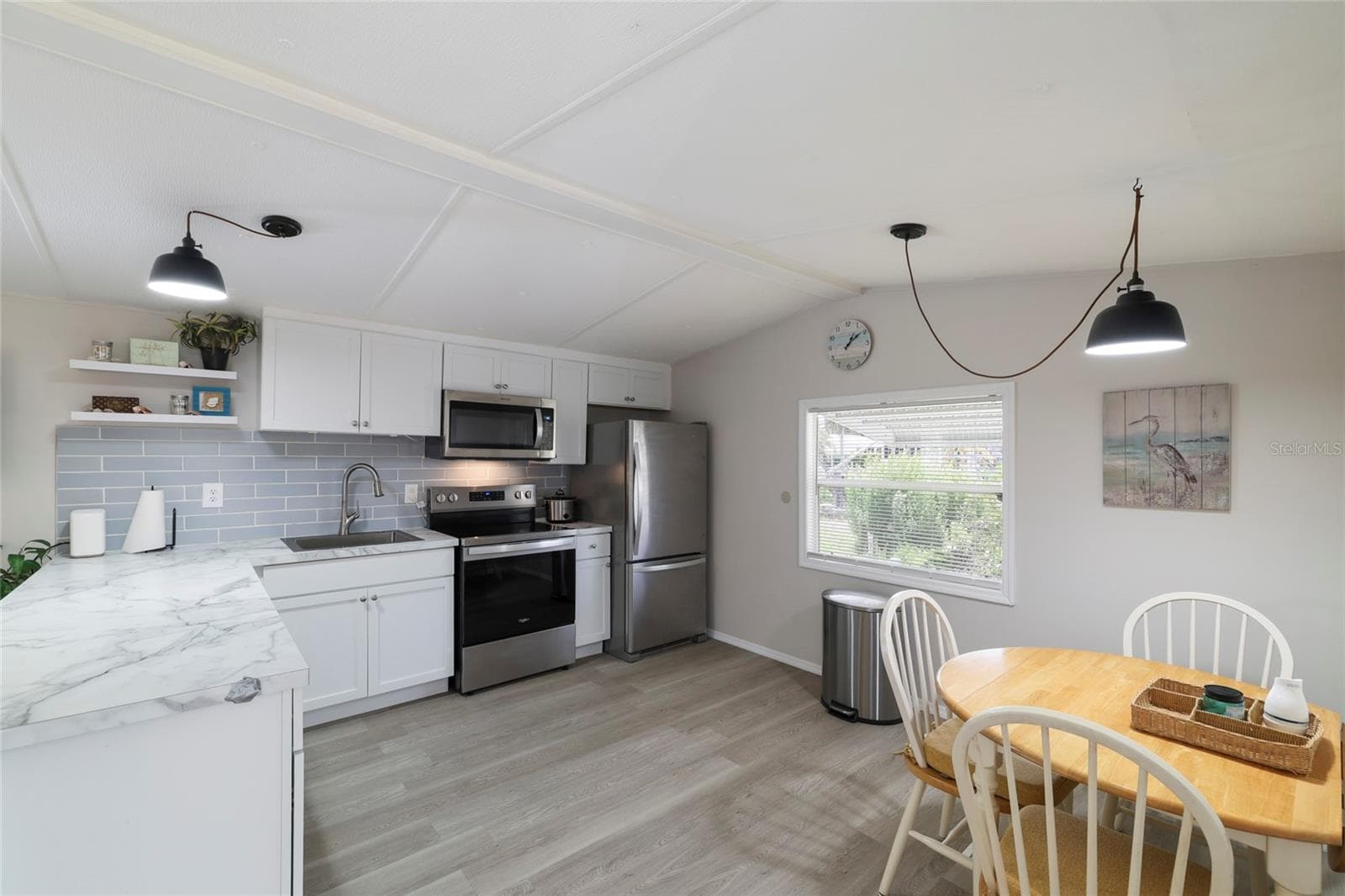 Manufactured Home at 3119 SUNNY HARBOR DR, PUNTA GORDA, photo 3 of 33