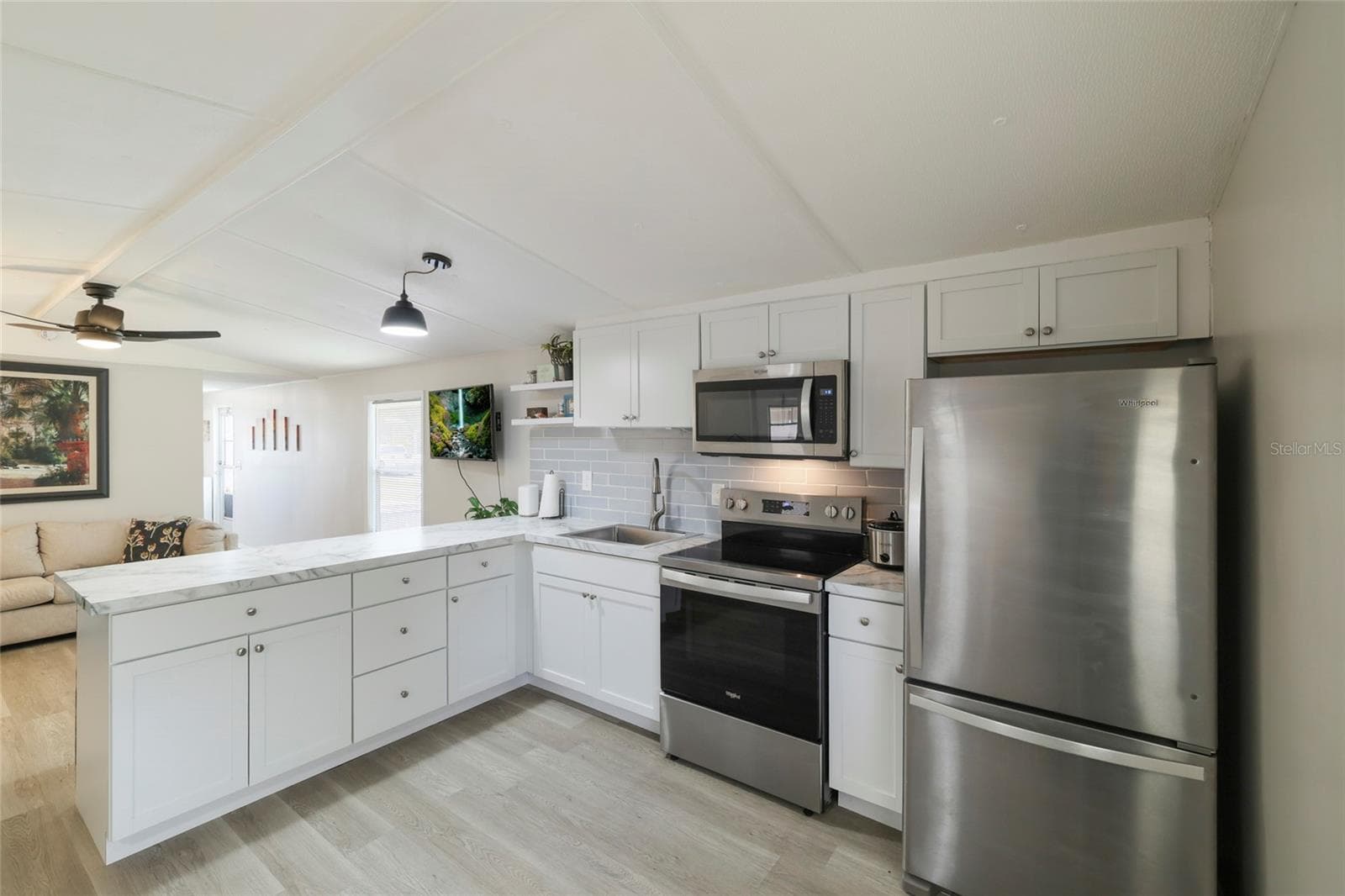 Manufactured Home at 3119 SUNNY HARBOR DR, PUNTA GORDA, photo 15 of 33