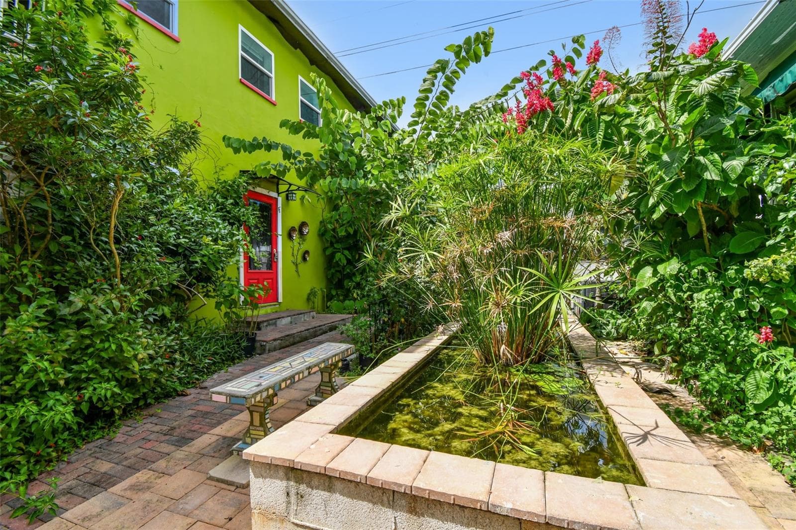 Single Family Residence at 3203 E YUKON ST, TAMPA, photo 9 of 64
