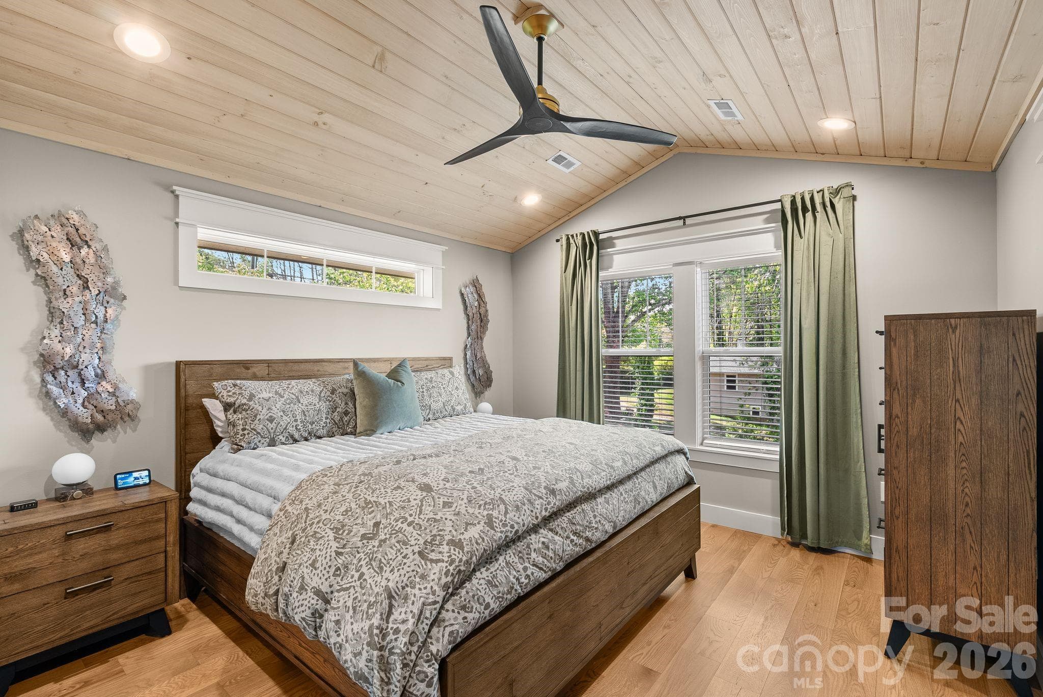 Primary Bedroom - 7 Acona Lane, Asheville