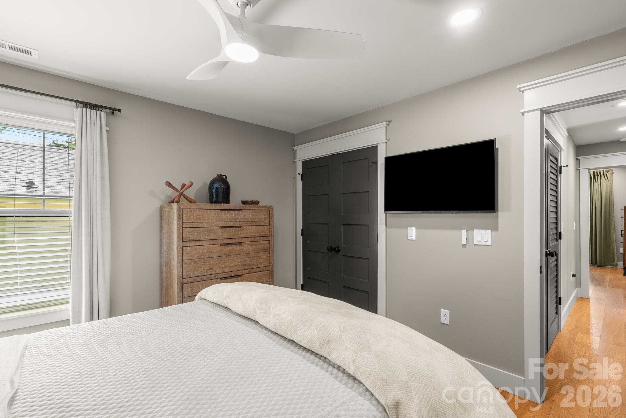 Upper Guest Bedroom #2 - 7 Acona Lane, Asheville