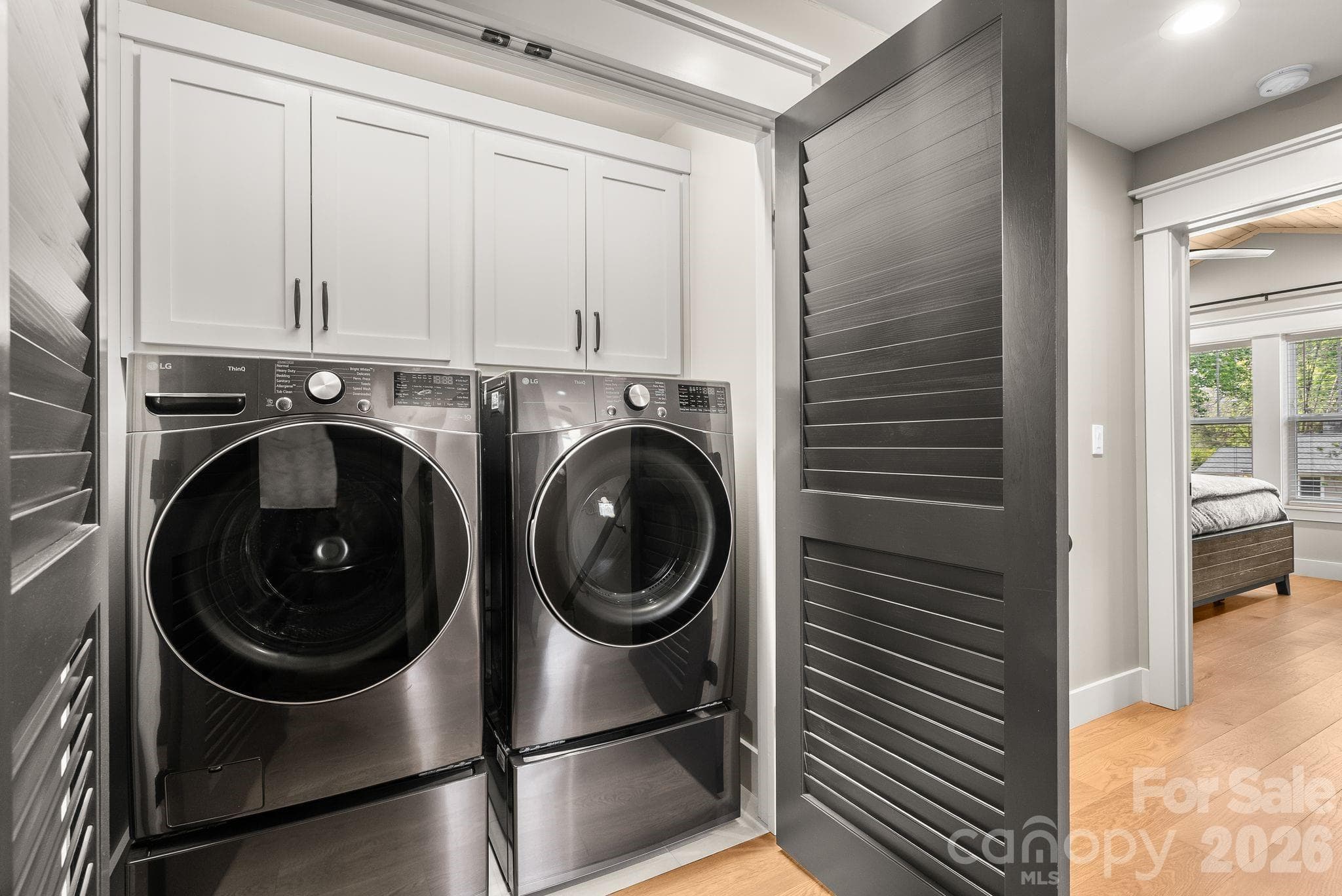 Upper Level Laundry - 7 Acona Lane, Asheville