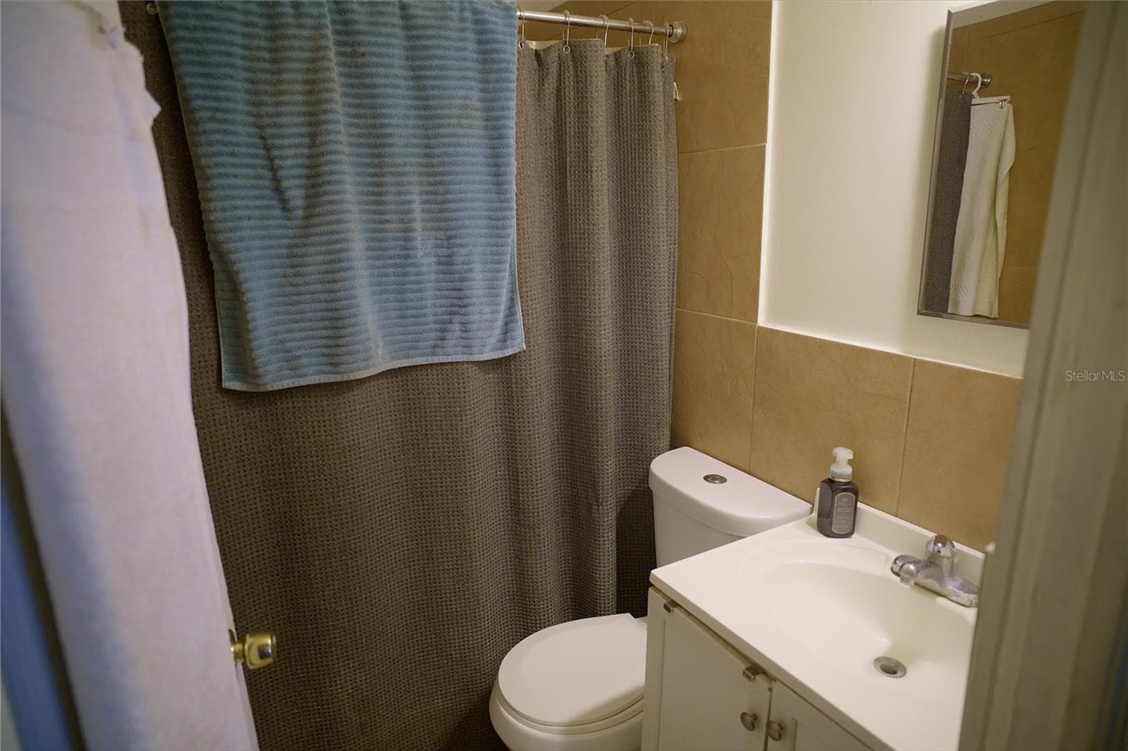 Triplex at 2119 S FERN CREEK AVE, ORLANDO, photo 28 of 67