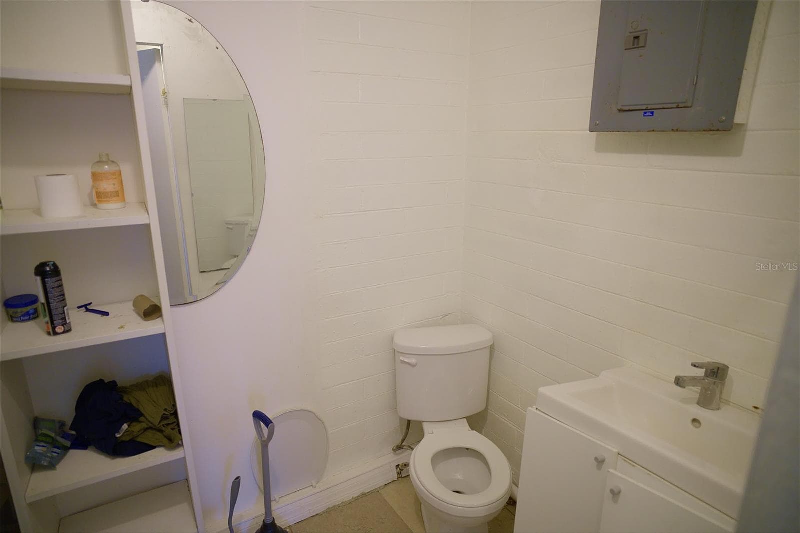 Triplex at 2119 S FERN CREEK AVE, ORLANDO, photo 44 of 67