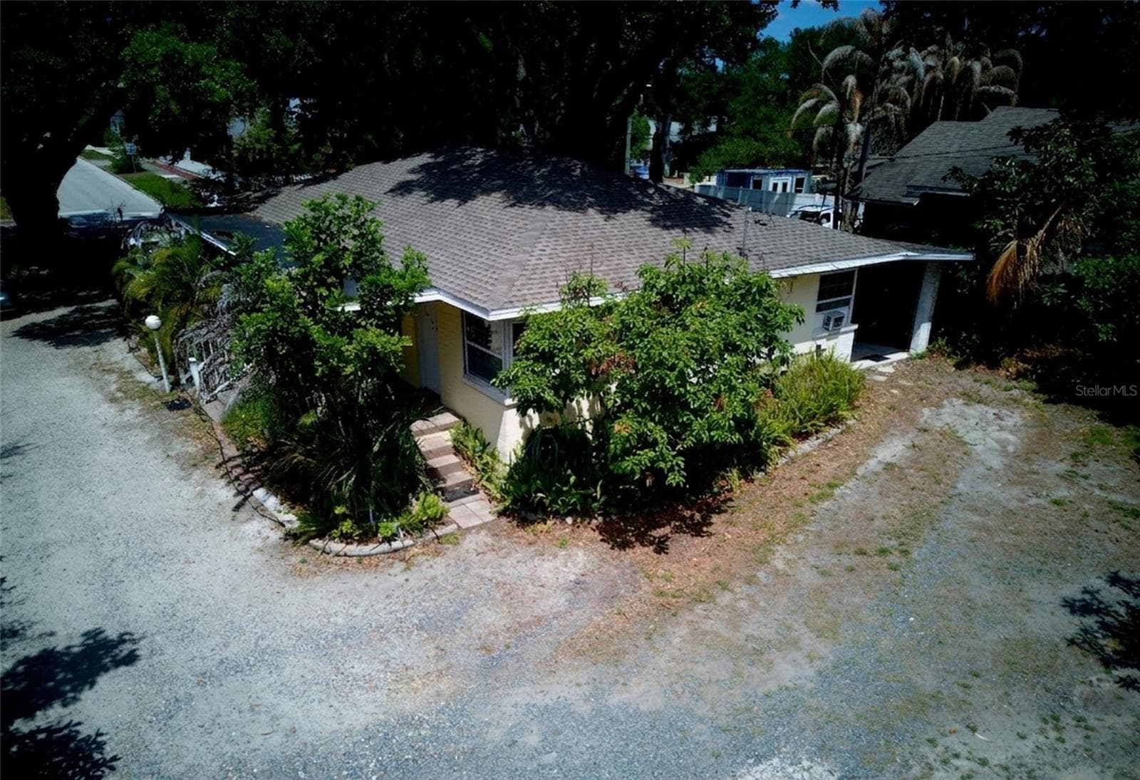 Triplex at 2119 S FERN CREEK AVE, ORLANDO, photo 3 of 67