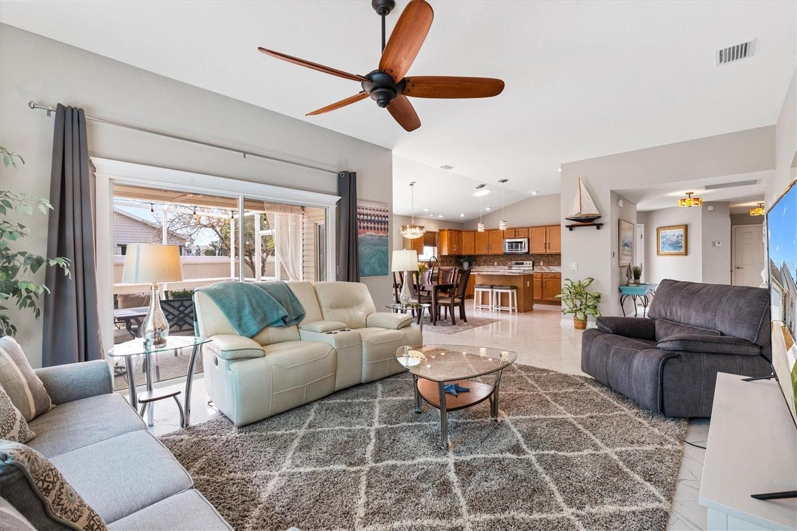 Living Room - 1936 NEEDLEWOOD LN, THE VILLAGES