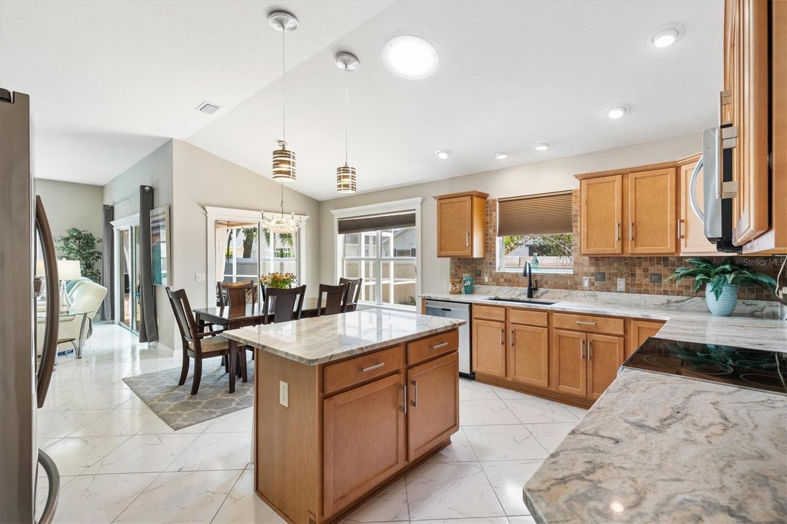 Kitchen - 1936 NEEDLEWOOD LN, THE VILLAGES