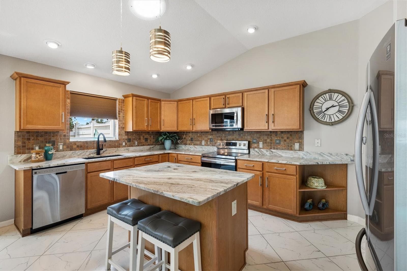 Kitchen - 1936 NEEDLEWOOD LN, THE VILLAGES