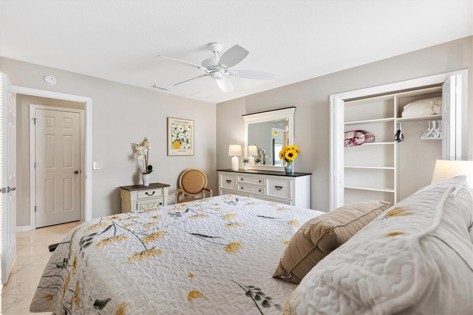 Guest Bedroom with Custom Closet - 1936 NEEDLEWOOD LN, THE VILLAGES