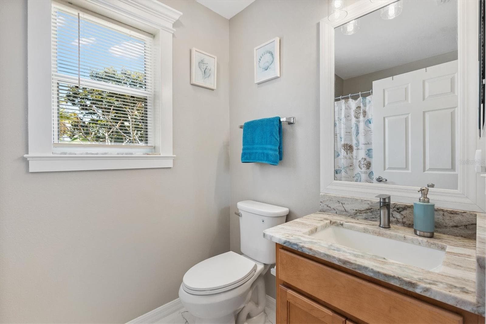 Guest Bath - 1936 NEEDLEWOOD LN, THE VILLAGES