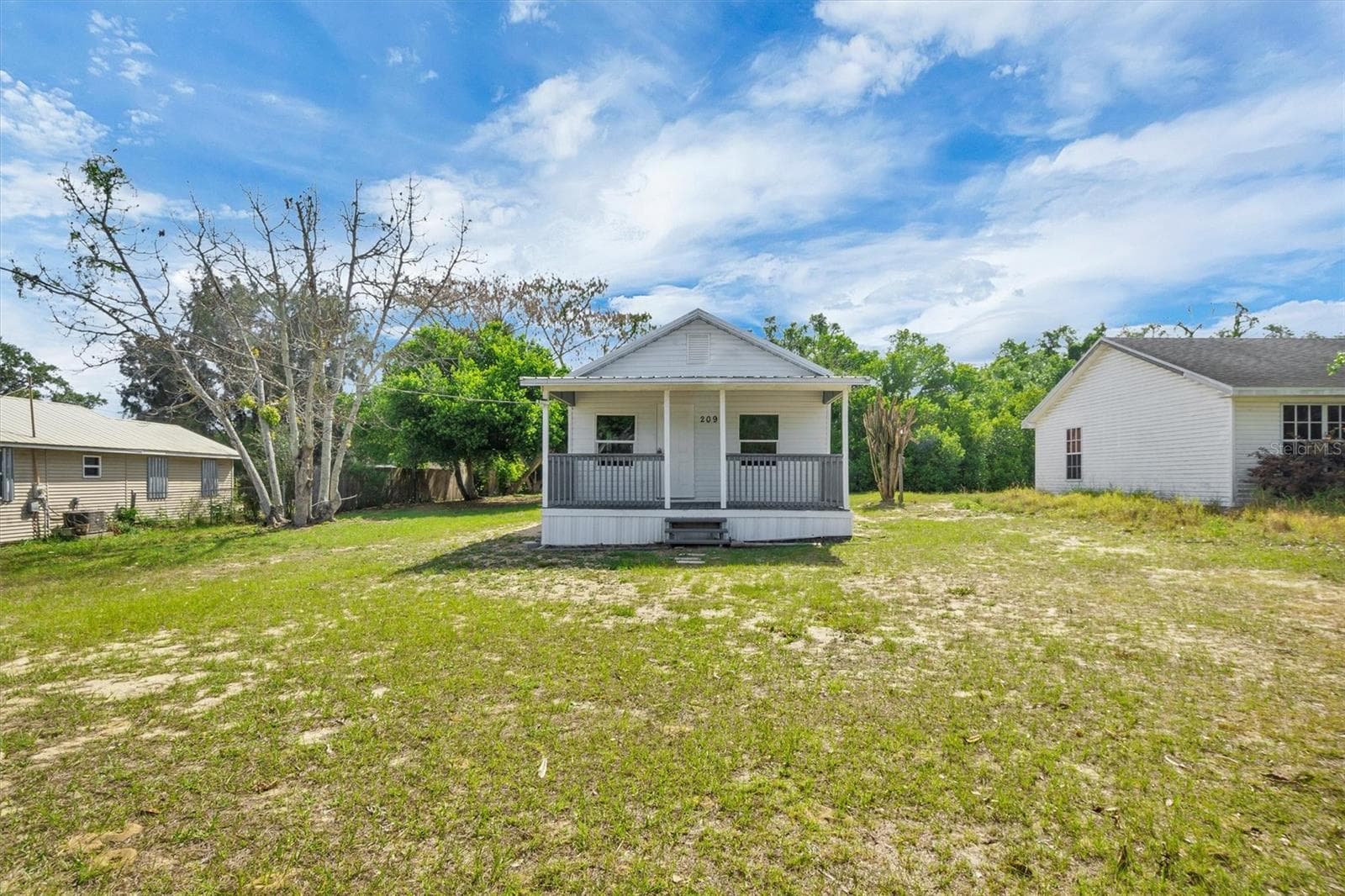 Single Family Residence at 209 PINEY AVE, LAKE WALES, photo 2 of 21