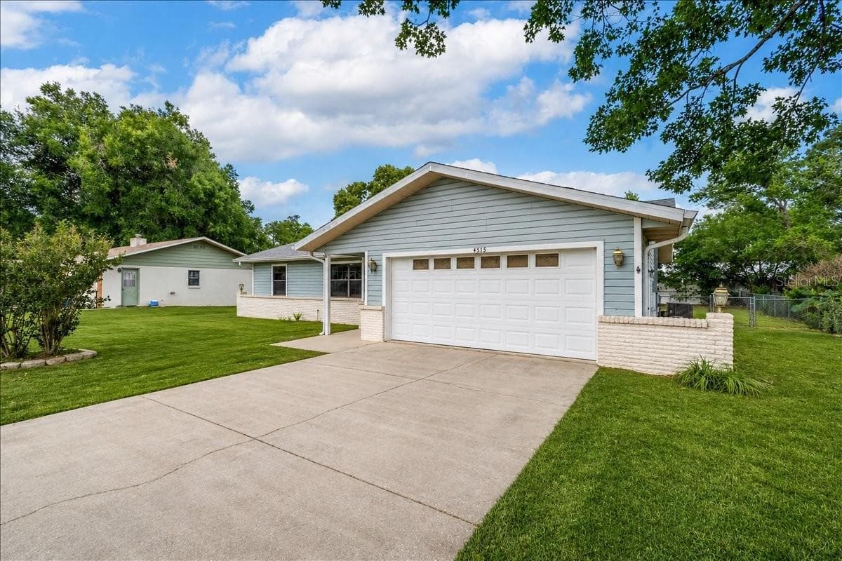 Front Right - 4515 SE 59TH ST, OCALA