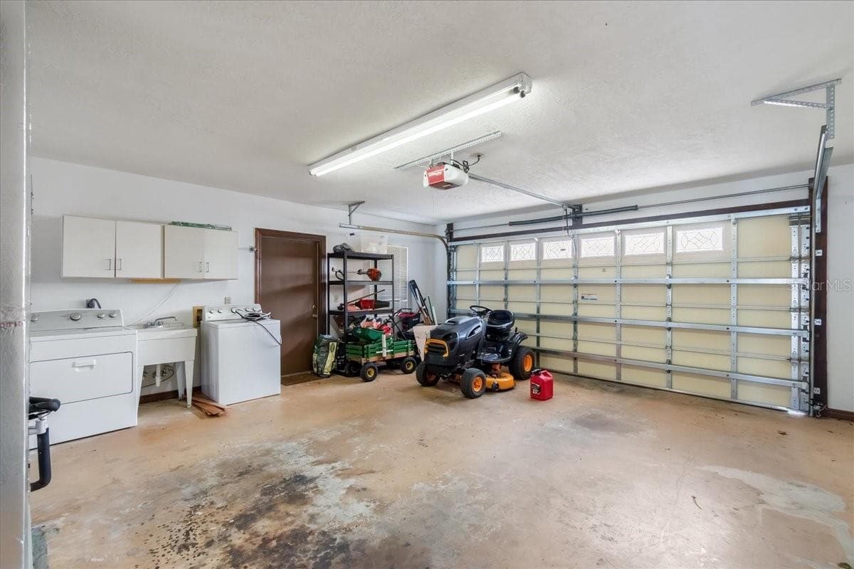 2 Car Garage - 4515 SE 59TH ST, OCALA